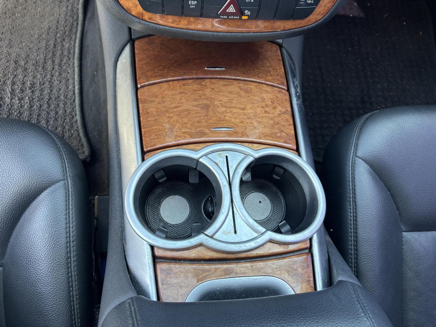 2006 SILVER /BLACK Mercedes-Benz R-Class R350 (4JGCB65E76A) with an 3.5L V6 DOHC 24V engine, 7-Speed Automatic Overdrive transmission, located at 11170 Summerlin Square Dr., Fort Myers Beach, FL, 33931, (239) 999-7777, 26.493546, -81.941628 - As Is Not Eligible for Buy Here Pay Here - Photo#36
