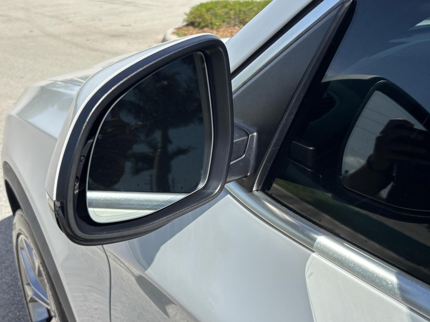 2016 WHITE /BROWN BMW X3 xDrive28i (5UXWX9C5XG0) with an 2.0L L4 DOHC 16V engine, 8-Speed Automatic transmission, located at 11170 Summerlin Square Dr., Fort Myers Beach, FL, 33931, (239) 999-7777, 26.493546, -81.941628 - We have financing available and we accept trades! Fill out a credit application on our website or come by today! If you have any questions, give us a call at (239) 999 - 7777 or visit our website at firstautocredit.com. 11170 Summerlin Square Dr, Fort Myers Beach, FL 33931 2 Owner No Damage - Photo#58