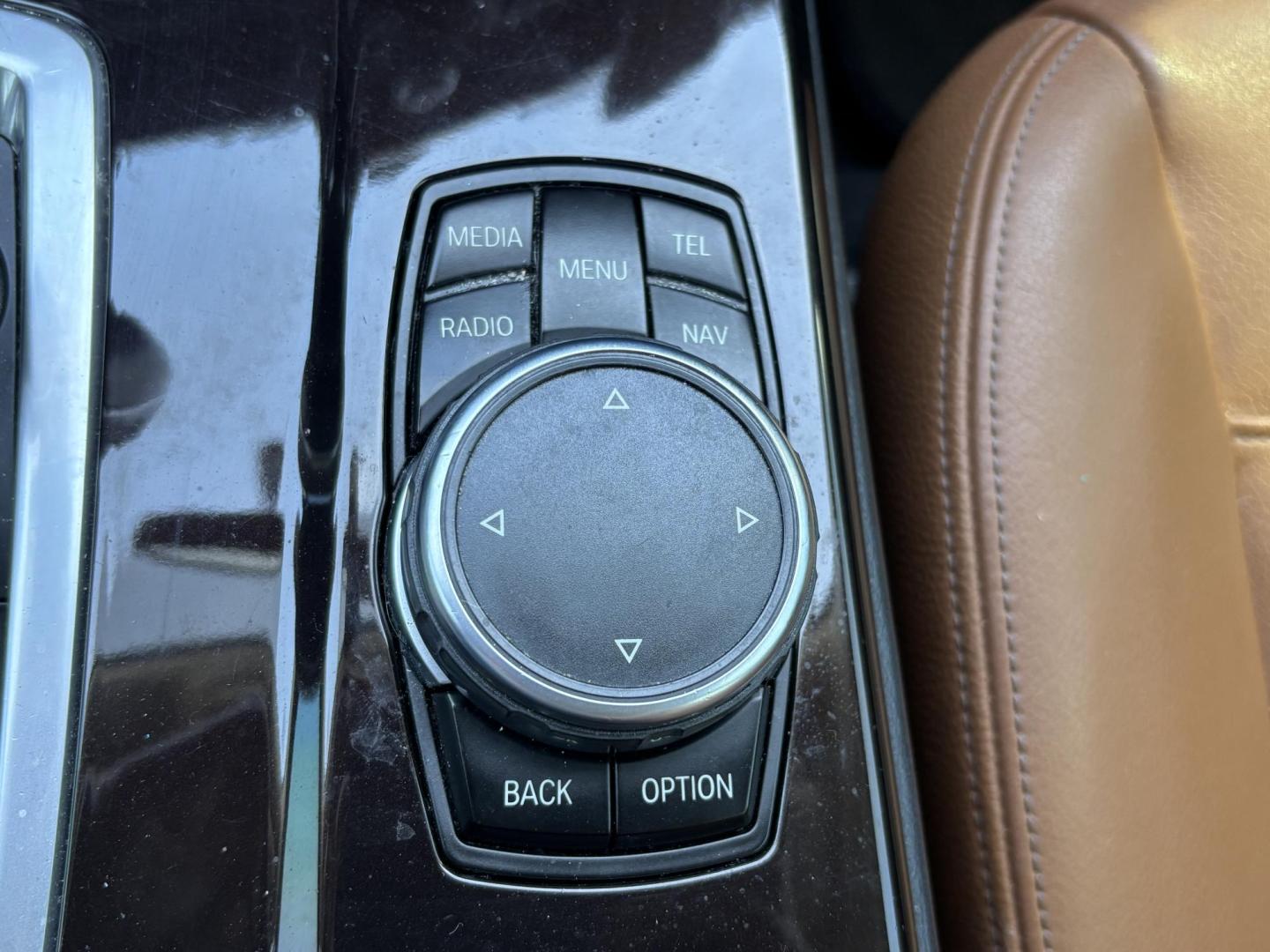 2016 WHITE /BROWN BMW X3 xDrive28i (5UXWX9C5XG0) with an 2.0L L4 DOHC 16V engine, 8-Speed Automatic transmission, located at 11170 Summerlin Square Dr., Fort Myers Beach, FL, 33931, (239) 999-7777, 26.493546, -81.941628 - We have financing available and we accept trades! Fill out a credit application on our website or come by today! If you have any questions, give us a call at (239) 999 - 7777 or visit our website at firstautocredit.com. 11170 Summerlin Square Dr, Fort Myers Beach, FL 33931 2 Owner No Damage - Photo#43