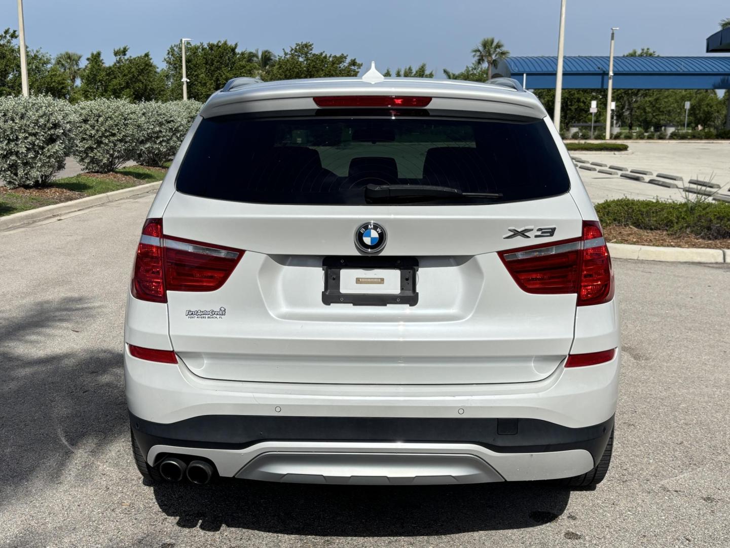 2016 WHITE /BROWN BMW X3 xDrive28i (5UXWX9C5XG0) with an 2.0L L4 DOHC 16V engine, 8-Speed Automatic transmission, located at 11170 Summerlin Square Dr., Fort Myers Beach, FL, 33931, (239) 999-7777, 26.493546, -81.941628 - We have financing available and we accept trades! Fill out a credit application on our website or come by today! If you have any questions, give us a call at (239) 999 - 7777 or visit our website at firstautocredit.com. 11170 Summerlin Square Dr, Fort Myers Beach, FL 33931 2 Owner No Damage - Photo#5