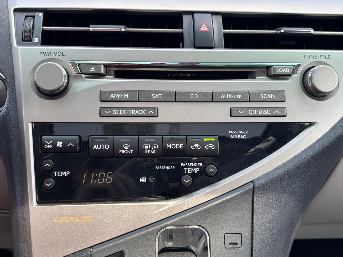 2010 SILVER /OYSTER Lexus RX 350 AWD (2T2BK1BA6AC) with an 3.5L V6 DOHC 24V engine, 5-Speed Automatic transmission, located at 11170 Summerlin Square Dr., Fort Myers Beach, FL, 33931, (239) 999-7777, 26.493546, -81.941628 - We have financing available and we accept trades! Fill out a credit application on our website or come by today! If you have any questions, give us a call at (239) 999 - 7777 or visit our website at firstautocredit.com. 11170 Summerlin Square Dr, Fort Myers Beach, FL 33931 Carfax 2 Owner M - Photo#23