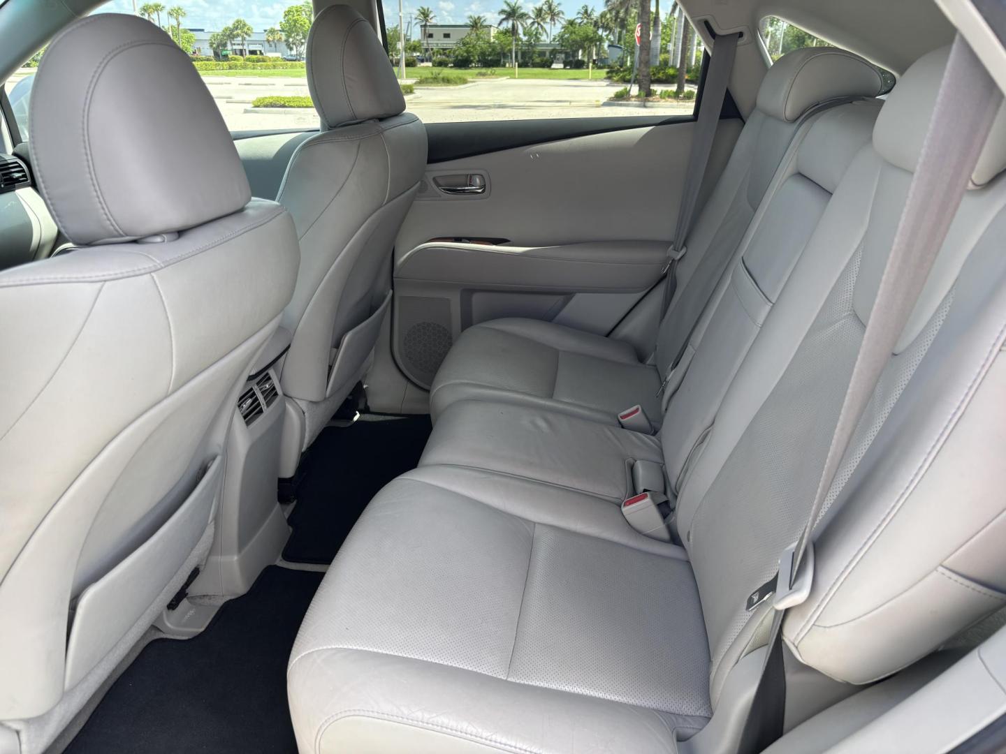 2010 SILVER /OYSTER Lexus RX 350 AWD (2T2BK1BA6AC) with an 3.5L V6 DOHC 24V engine, 5-Speed Automatic transmission, located at 11170 Summerlin Square Dr., Fort Myers Beach, FL, 33931, (239) 999-7777, 26.493546, -81.941628 - We have financing available and we accept trades! Fill out a credit application on our website or come by today! If you have any questions, give us a call at (239) 999 - 7777 or visit our website at firstautocredit.com. 11170 Summerlin Square Dr, Fort Myers Beach, FL 33931 Carfax 2 Owner M - Photo#15