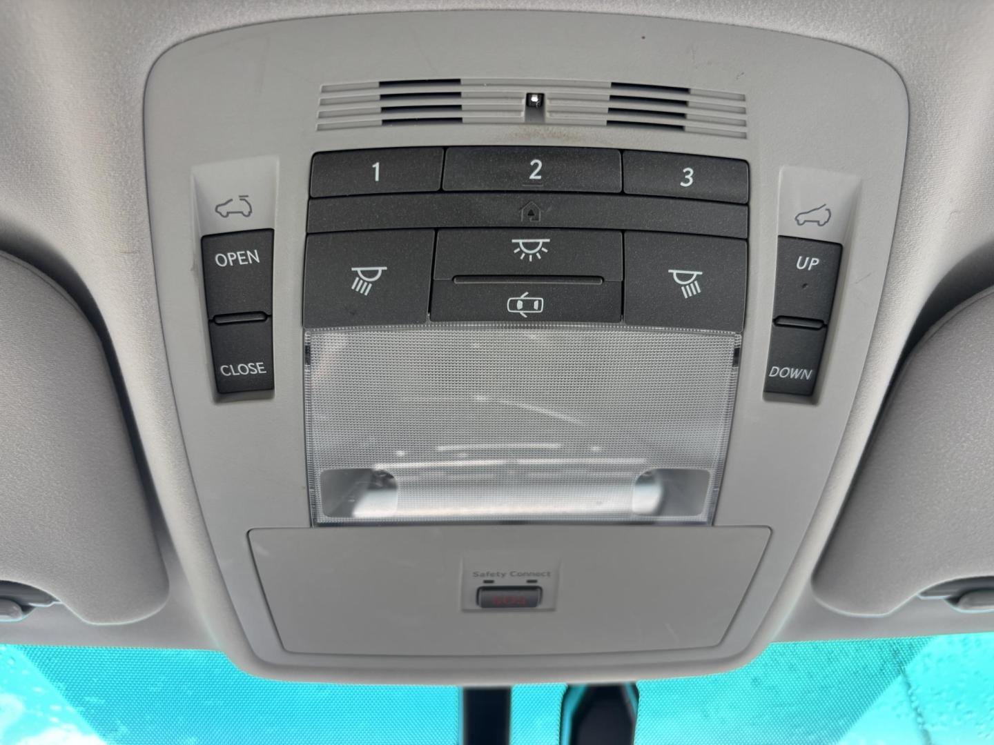 2010 SILVER /OYSTER Lexus RX 350 AWD (2T2BK1BA6AC) with an 3.5L V6 DOHC 24V engine, 5-Speed Automatic transmission, located at 11170 Summerlin Square Dr., Fort Myers Beach, FL, 33931, (239) 999-7777, 26.493546, -81.941628 - We have financing available and we accept trades! Fill out a credit application on our website or come by today! If you have any questions, give us a call at (239) 999 - 7777 or visit our website at firstautocredit.com. 11170 Summerlin Square Dr, Fort Myers Beach, FL 33931 Carfax 2 Owner M - Photo#28