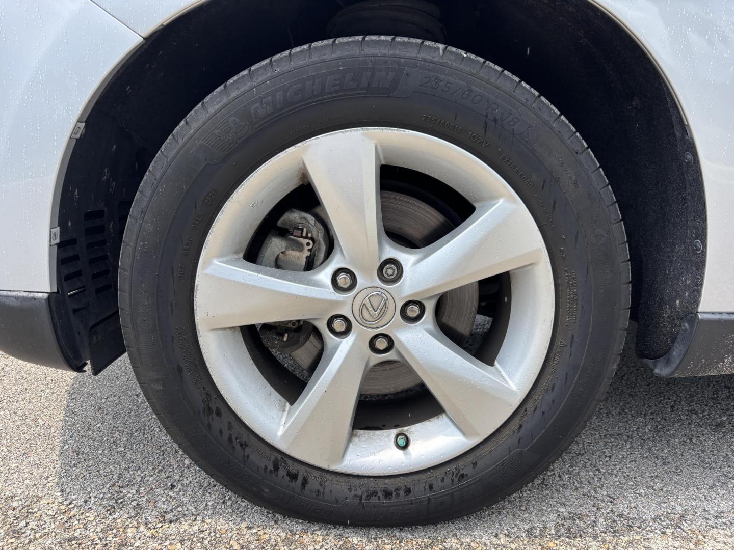 2010 SILVER /OYSTER Lexus RX 350 AWD (2T2BK1BA6AC) with an 3.5L V6 DOHC 24V engine, 5-Speed Automatic transmission, located at 11170 Summerlin Square Dr., Fort Myers Beach, FL, 33931, (239) 999-7777, 26.493546, -81.941628 - We have financing available and we accept trades! Fill out a credit application on our website or come by today! If you have any questions, give us a call at (239) 999 - 7777 or visit our website at firstautocredit.com. 11170 Summerlin Square Dr, Fort Myers Beach, FL 33931 Carfax 2 Owner M - Photo#32