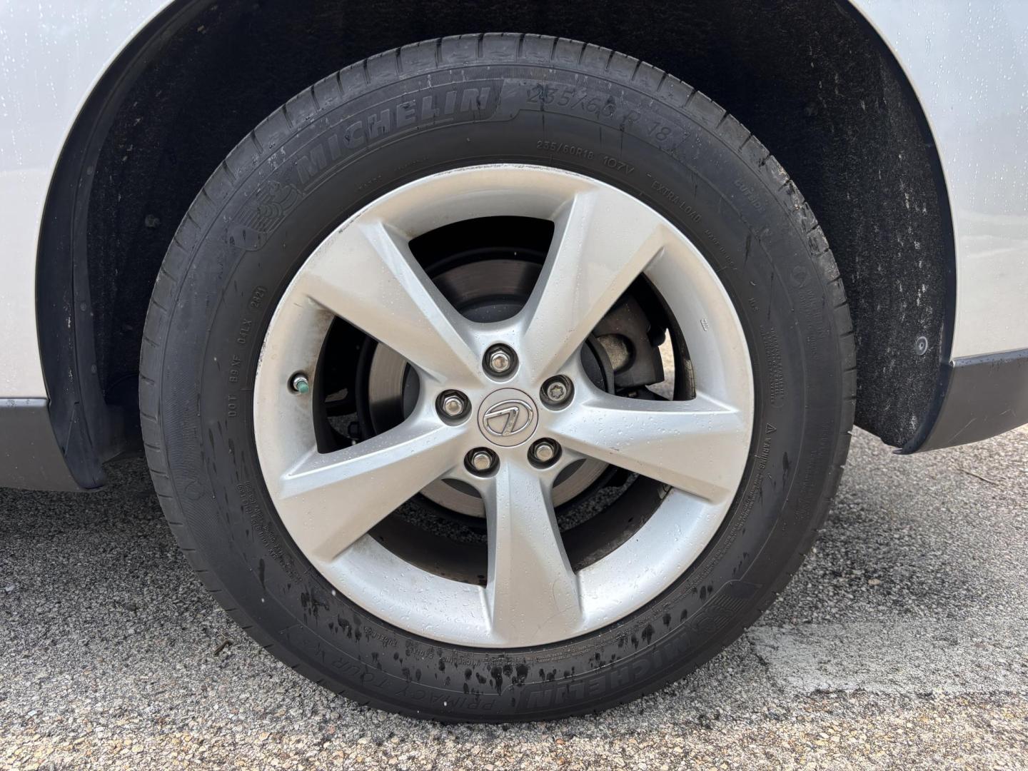 2010 SILVER /OYSTER Lexus RX 350 AWD (2T2BK1BA6AC) with an 3.5L V6 DOHC 24V engine, 5-Speed Automatic transmission, located at 11170 Summerlin Square Dr., Fort Myers Beach, FL, 33931, (239) 999-7777, 26.493546, -81.941628 - We have financing available and we accept trades! Fill out a credit application on our website or come by today! If you have any questions, give us a call at (239) 999 - 7777 or visit our website at firstautocredit.com. 11170 Summerlin Square Dr, Fort Myers Beach, FL 33931 Carfax 2 Owner M - Photo#33