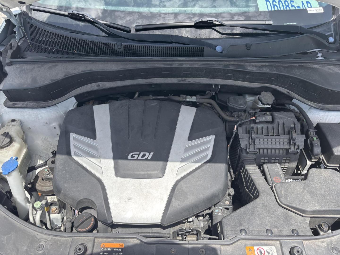 2014 WHITE /BLACK Kia Sorento SX V6 FWD (5XYKW4A72EG) with an 3.3L V6 DOHC 24V engine, 6-Speed Automatic transmission, located at 11170 Summerlin Square Dr., Fort Myers Beach, FL, 33931, (239) 999-7777, 26.493546, -81.941628 - We have financing available and we accept trades! Fill out a credit application on our website or come by today! If you have any questions, give us a call at (239) 999 - 7777 or visit our website at firstautocredit.com. 11170 Summerlin Square Dr, Fort Myers Beach, FL 33931 - Photo#50