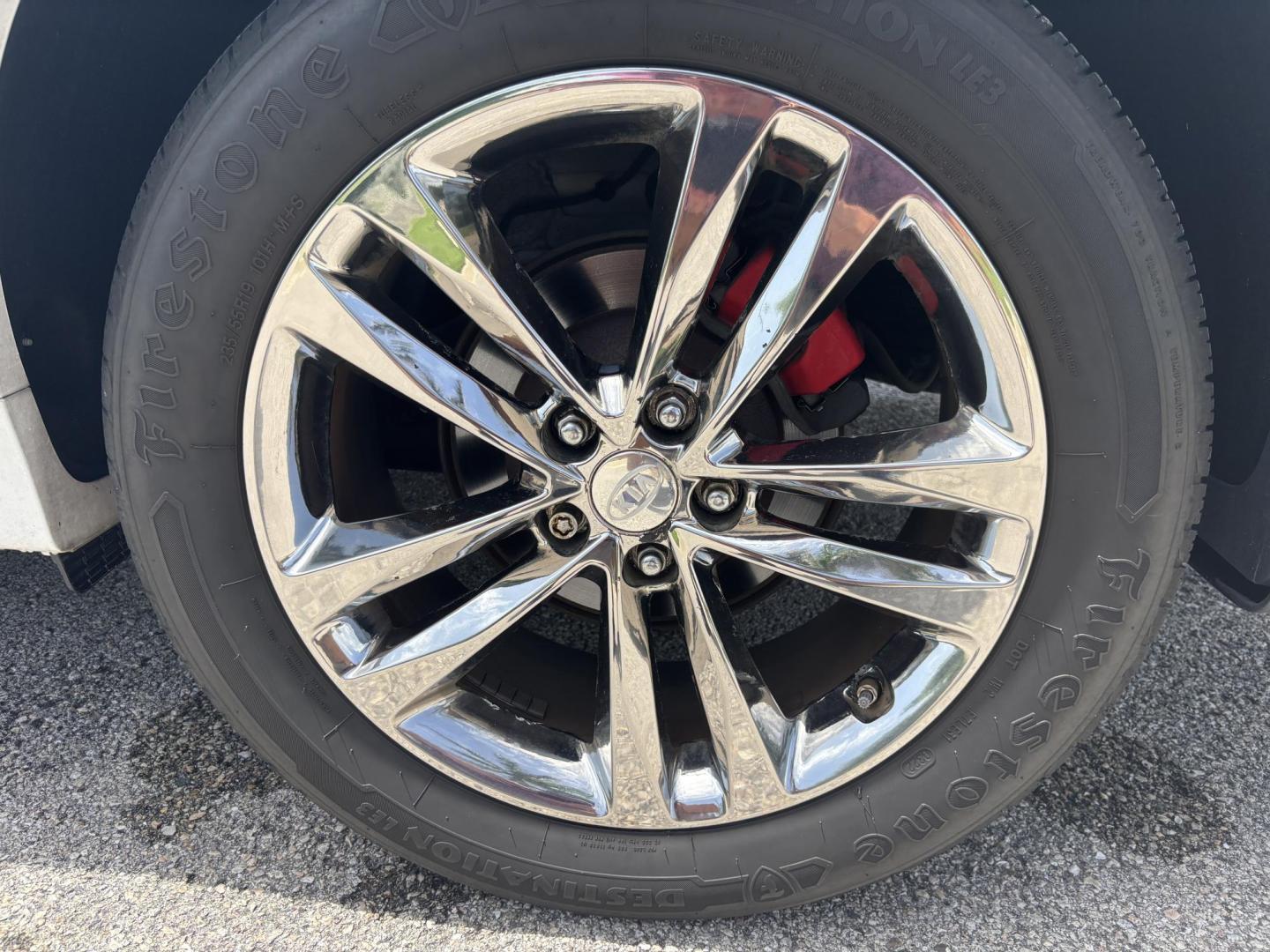 2014 WHITE /BLACK Kia Sorento SX V6 FWD (5XYKW4A72EG) with an 3.3L V6 DOHC 24V engine, 6-Speed Automatic transmission, located at 11170 Summerlin Square Dr., Fort Myers Beach, FL, 33931, (239) 999-7777, 26.493546, -81.941628 - We have financing available and we accept trades! Fill out a credit application on our website or come by today! If you have any questions, give us a call at (239) 999 - 7777 or visit our website at firstautocredit.com. 11170 Summerlin Square Dr, Fort Myers Beach, FL 33931 - Photo#49