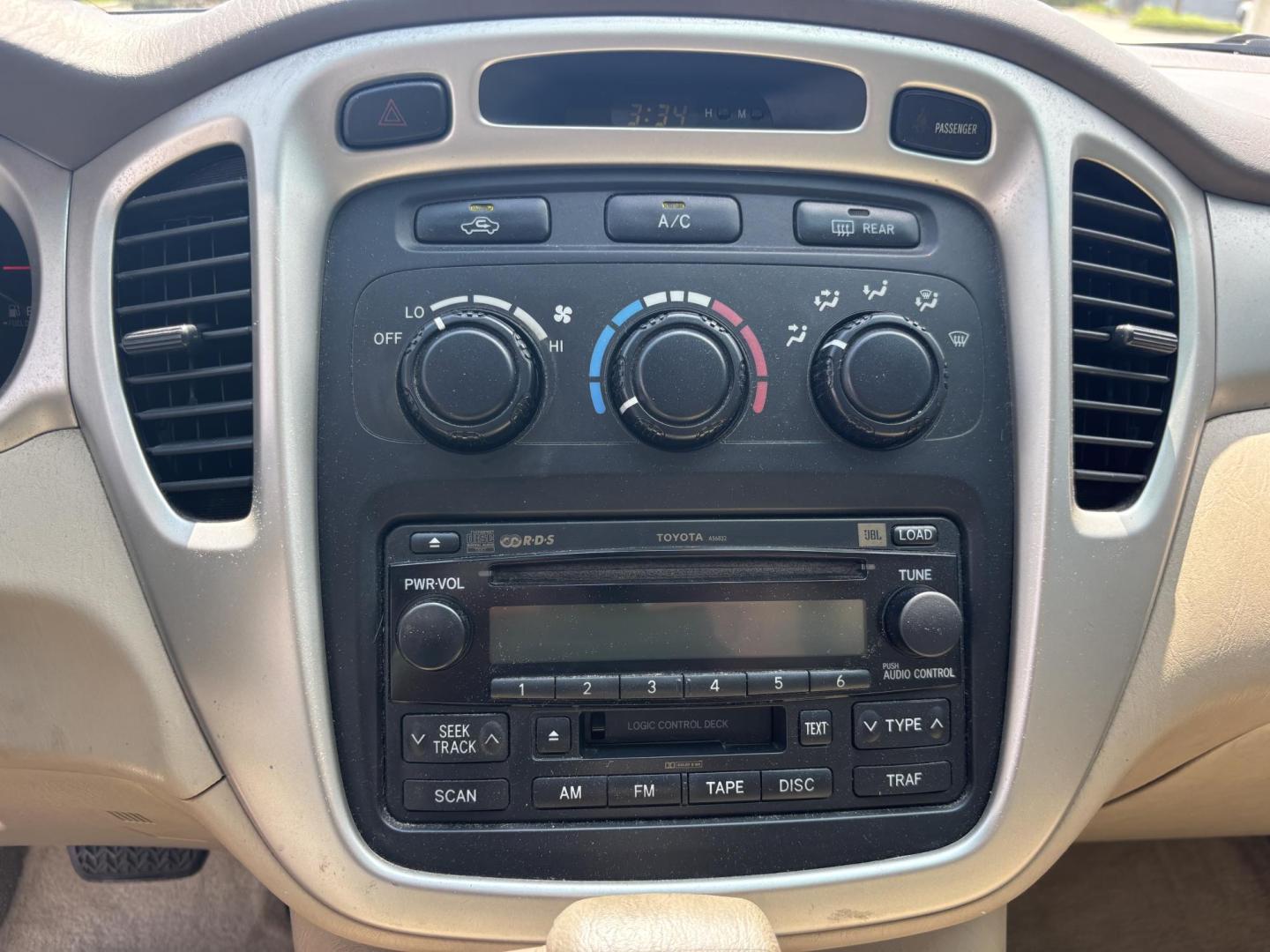 2007 GOLD /BEIGE Toyota Highlander Hybrid 2WD (JTEGW21A570) with an 3.3L V6 DOHC 24V HYBRID engine, CVT transmission, located at 11170 Summerlin Square Dr., Fort Myers Beach, FL, 33931, (239) 999-7777, 26.493546, -81.941628 - We have financing available and we accept trades! Fill out a credit application on our website or come by today! If you have any questions, give us a call at (239) 999 - 7777 or visit our website at firstautocredit.com. 11170 Summerlin Square Dr, Fort Myers Beach, FL 33931 Carfax 1 Owner 3 - Photo#14