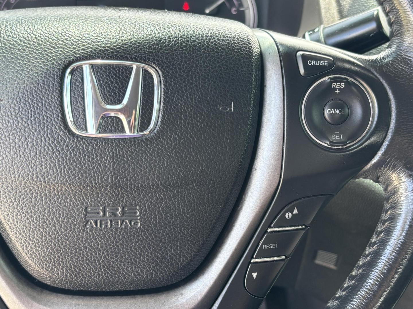 2018 GRAY /BLACK Honda Ridgeline RTL (5FPYK2F58JB) with an 3.5L V6 SOHC 24V engine, 6A transmission, located at 11170 Summerlin Square Dr., Fort Myers Beach, FL, 33931, (239) 999-7777, 26.493546, -81.941628 - We have financing available and we accept trades! Fill out a credit application on our website or come by today! If you have any questions, give us a call at (239) 999 - 7777 or visit our website at firstautocredit.com. 11170 Summerlin Square Dr, Fort Myers Beach, FL 33931 - Photo#28