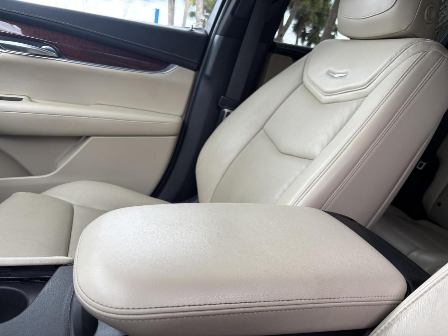 2018 BROWN /TAN Cadillac XT5 Luxury (1GYKNCRS5JZ) with an 3.6L V6 DOHC 24V engine, 8A transmission, located at 11170 Summerlin Square Dr., Fort Myers Beach, FL, 33931, (239) 999-7777, 26.493546, -81.941628 - We have financing available and we accept trades! Fill out a credit application on our website or come by today! If you have any questions, give us a call at (239) 999 - 7777 or visit our website at firstautocredit.com. 11170 Summerlin Square Dr, Fort Myers Beach, FL 33931 Carfax 1 Owner C - Photo#13