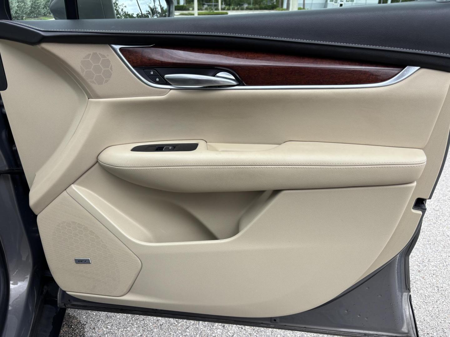 2018 BROWN /TAN Cadillac XT5 Luxury (1GYKNCRS5JZ) with an 3.6L V6 DOHC 24V engine, 8A transmission, located at 11170 Summerlin Square Dr., Fort Myers Beach, FL, 33931, (239) 999-7777, 26.493546, -81.941628 - We have financing available and we accept trades! Fill out a credit application on our website or come by today! If you have any questions, give us a call at (239) 999 - 7777 or visit our website at firstautocredit.com. 11170 Summerlin Square Dr, Fort Myers Beach, FL 33931 Carfax 1 Owner C - Photo#31