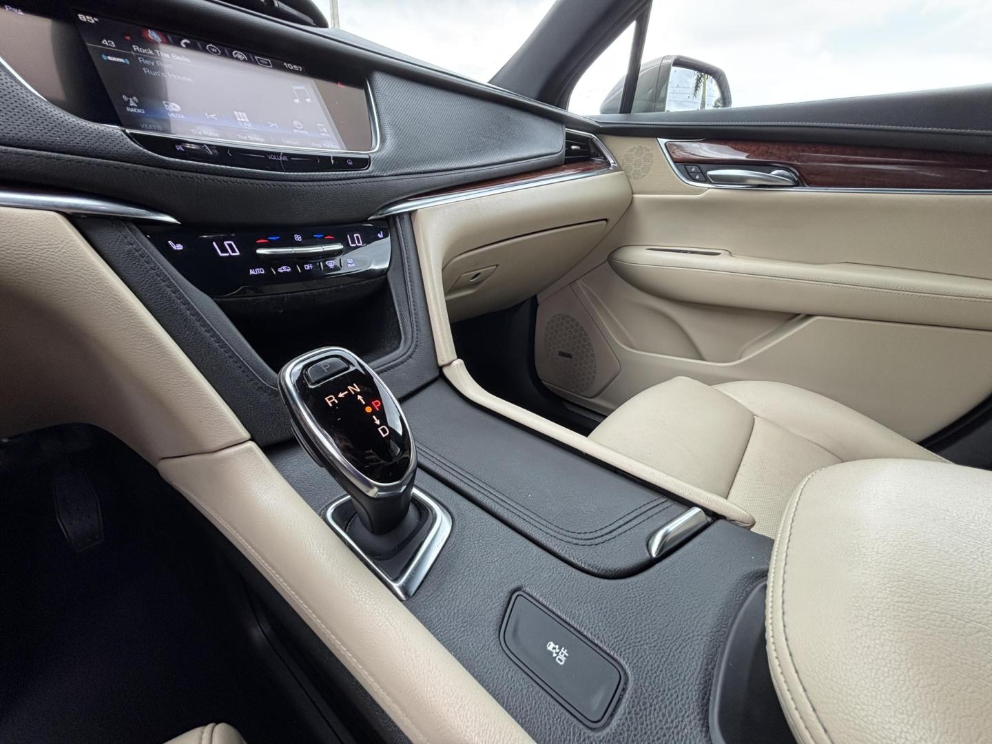 2018 BROWN /TAN Cadillac XT5 Luxury (1GYKNCRS5JZ) with an 3.6L V6 DOHC 24V engine, 8A transmission, located at 11170 Summerlin Square Dr., Fort Myers Beach, FL, 33931, (239) 999-7777, 26.493546, -81.941628 - We have financing available and we accept trades! Fill out a credit application on our website or come by today! If you have any questions, give us a call at (239) 999 - 7777 or visit our website at firstautocredit.com. 11170 Summerlin Square Dr, Fort Myers Beach, FL 33931 Carfax 1 Owner C - Photo#11