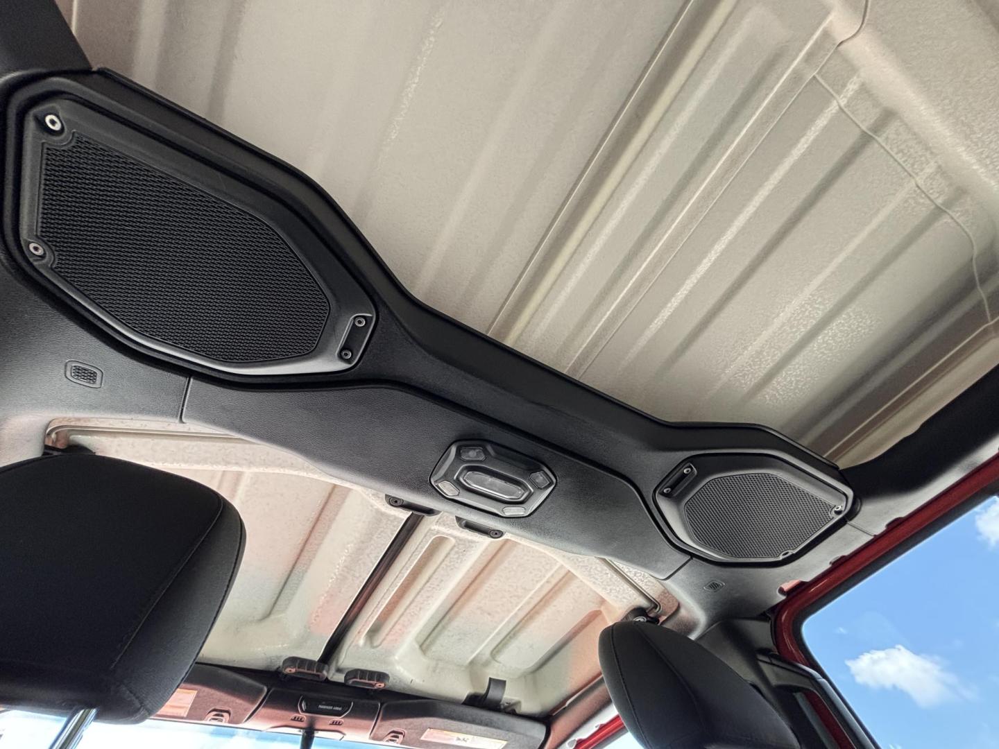 2018 ORANGE /charcoal Jeep Wrangler Unlimited Sport (1C4HJXDN1JW) with an 2.0L L4 DOHC 16V TURBO engine, 6A transmission, located at 11170 Summerlin Square Dr., Fort Myers Beach, FL, 33931, (239) 999-7777, 26.493546, -81.941628 - We have financing available and we accept trades! Fill out a credit application on our website or come by today! If you have any questions, give us a call at (239) 999 - 7777 or visit our website at firstautocredit.com. 11170 Summerlin Square Dr, Fort Myers Beach, FL 33931 No Damage No Acci - Photo#44