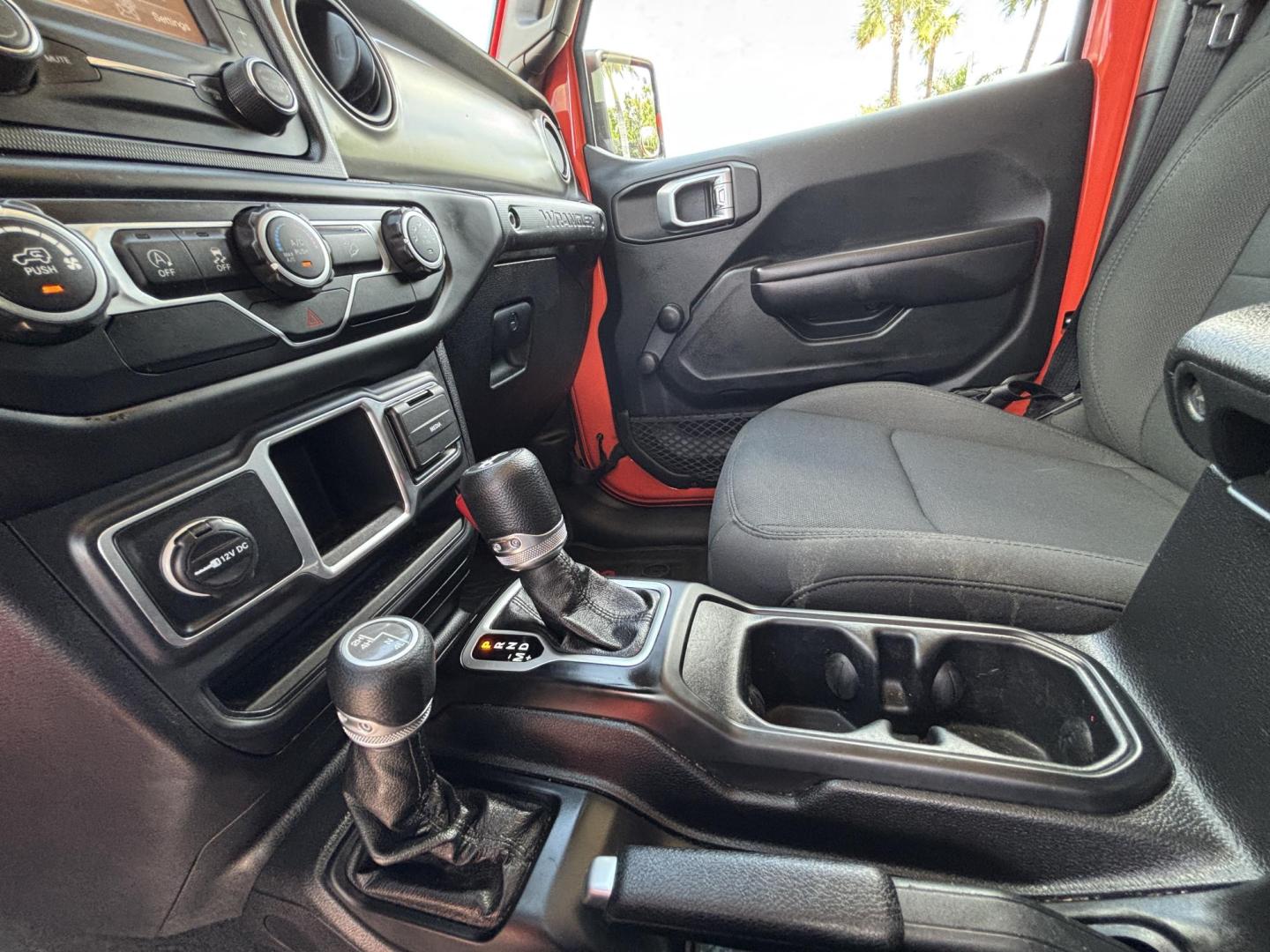 2018 ORANGE /charcoal Jeep Wrangler Unlimited Sport (1C4HJXDN1JW) with an 2.0L L4 DOHC 16V TURBO engine, 6A transmission, located at 11170 Summerlin Square Dr., Fort Myers Beach, FL, 33931, (239) 999-7777, 26.493546, -81.941628 - We have financing available and we accept trades! Fill out a credit application on our website or come by today! If you have any questions, give us a call at (239) 999 - 7777 or visit our website at firstautocredit.com. 11170 Summerlin Square Dr, Fort Myers Beach, FL 33931 No Damage No Acci - Photo#34