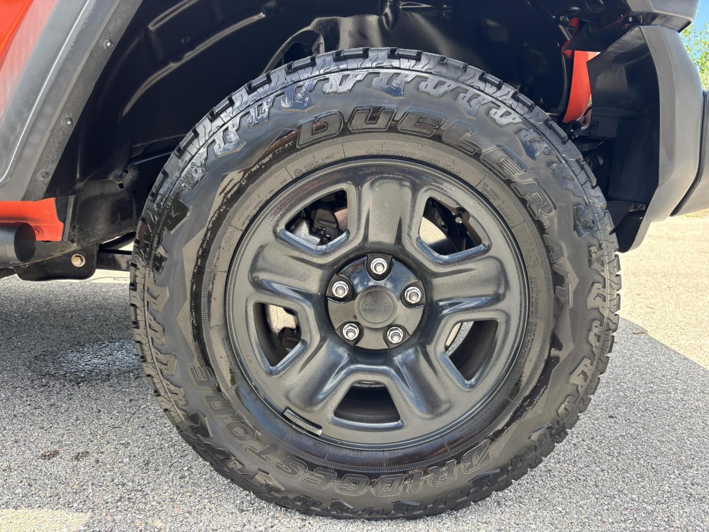 2018 ORANGE /charcoal Jeep Wrangler Unlimited Sport (1C4HJXDN1JW) with an 2.0L L4 DOHC 16V TURBO engine, 6A transmission, located at 11170 Summerlin Square Dr., Fort Myers Beach, FL, 33931, (239) 999-7777, 26.493546, -81.941628 - We have financing available and we accept trades! Fill out a credit application on our website or come by today! If you have any questions, give us a call at (239) 999 - 7777 or visit our website at firstautocredit.com. 11170 Summerlin Square Dr, Fort Myers Beach, FL 33931 No Damage No Acci - Photo#70