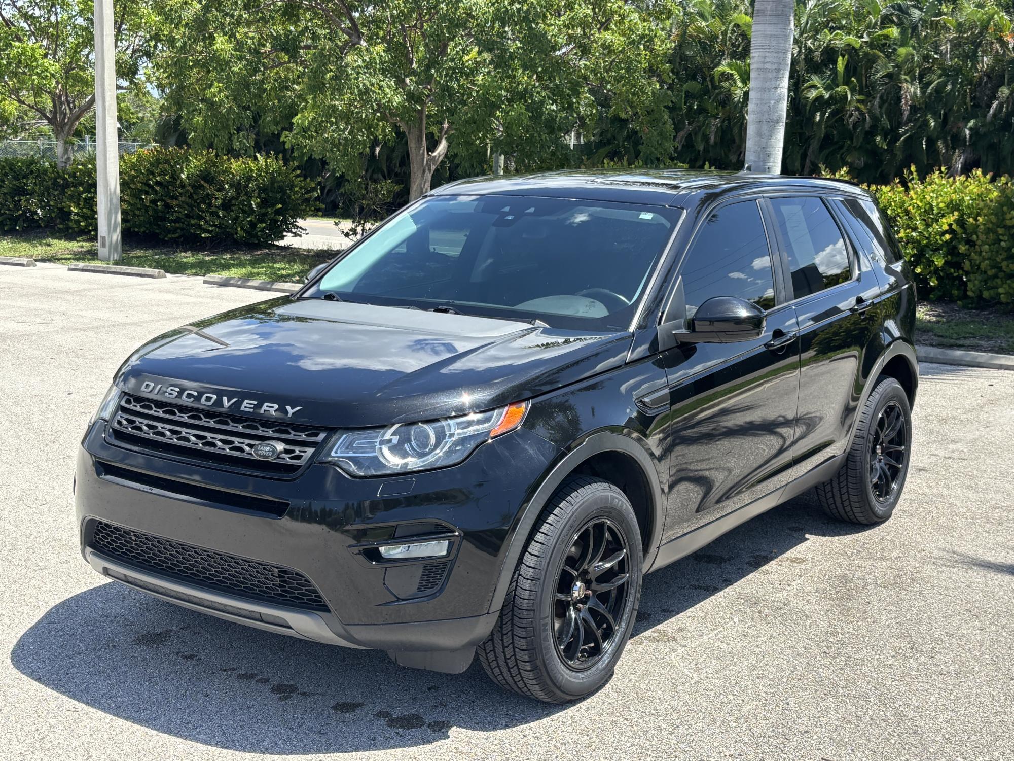 photo of 2016 Land Rover Discovery Sport SE