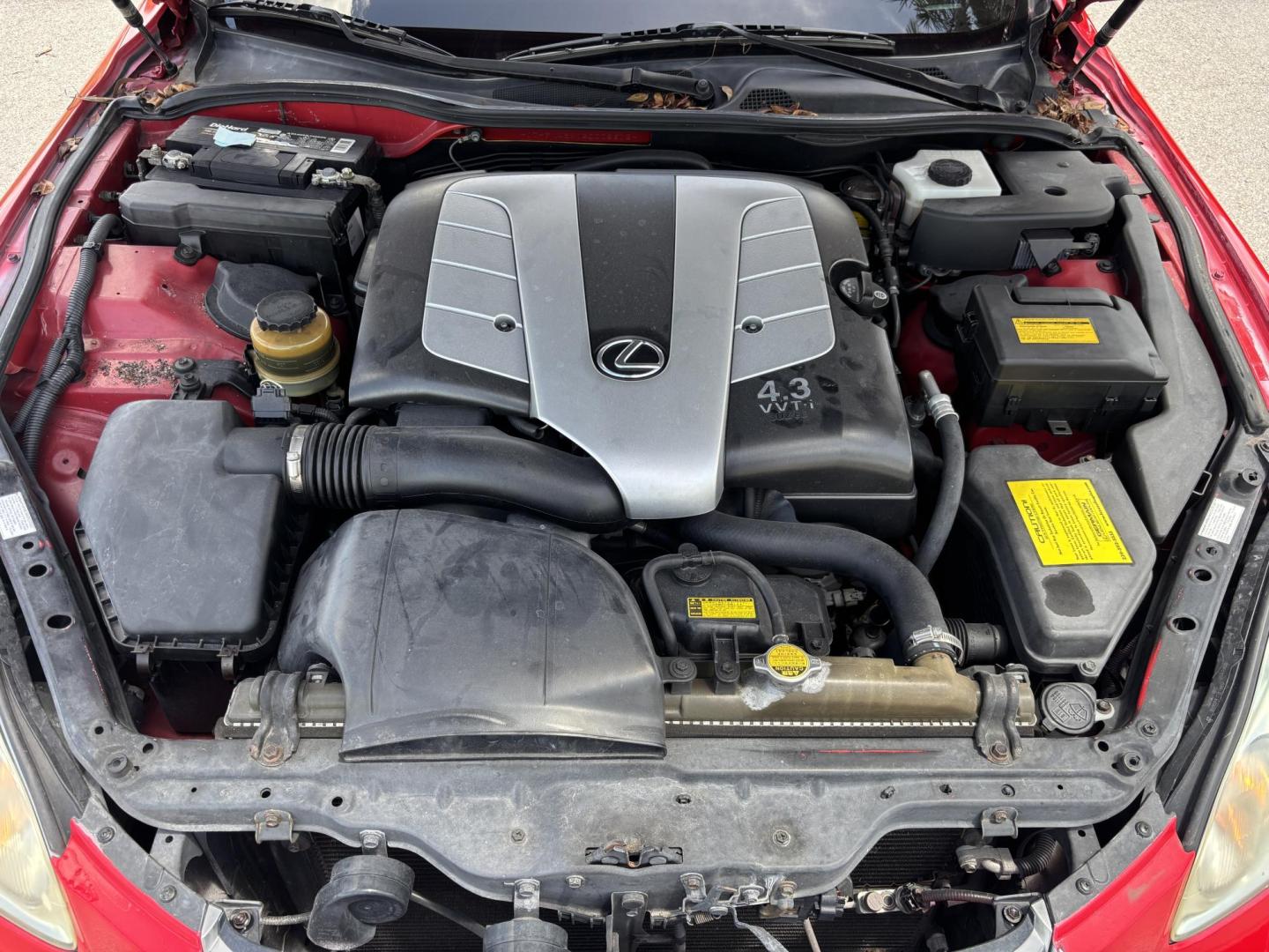 2002 RED /BEIGE Lexus SC 430 Convertible Hardtop Convertible (JTHFN48Y120) with an 4.3L V8 DOHC 32V engine, 5-Speed Automatic Overdrive transmission, located at 11170 Summerlin Square Dr., Fort Myers Beach, FL, 33931, (239) 999-7777, 26.493546, -81.941628 - 4 New Tires We have financing available and we accept trades! Fill out a credit application on our website or come by today! If you have any questions, give us a call at (239) 999 - 7777 or visit our website at firstautocredit.com. 11170 Summerlin Square Dr, Fort Myers Beach, FL 33931 Ca - Photo#40