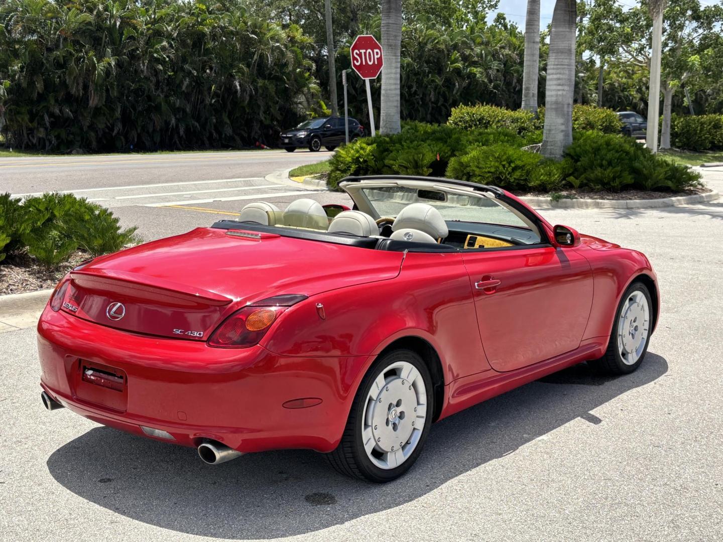 2002 RED /BEIGE Lexus SC 430 Convertible Hardtop Convertible (JTHFN48Y120) with an 4.3L V8 DOHC 32V engine, 5-Speed Automatic Overdrive transmission, located at 11170 Summerlin Square Dr., Fort Myers Beach, FL, 33931, (239) 999-7777, 26.493546, -81.941628 - 4 New Tires We have financing available and we accept trades! Fill out a credit application on our website or come by today! If you have any questions, give us a call at (239) 999 - 7777 or visit our website at firstautocredit.com. 11170 Summerlin Square Dr, Fort Myers Beach, FL 33931 Ca - Photo#6