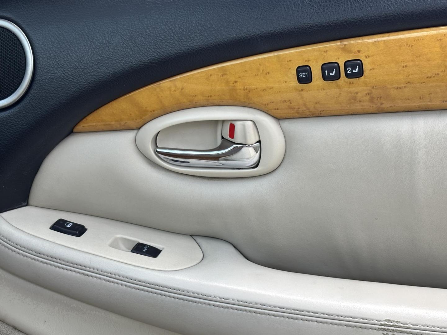 2002 RED /BEIGE Lexus SC 430 Convertible Hardtop Convertible (JTHFN48Y120) with an 4.3L V8 DOHC 32V engine, 5-Speed Automatic Overdrive transmission, located at 11170 Summerlin Square Dr., Fort Myers Beach, FL, 33931, (239) 999-7777, 26.493546, -81.941628 - 4 New Tires We have financing available and we accept trades! Fill out a credit application on our website or come by today! If you have any questions, give us a call at (239) 999 - 7777 or visit our website at firstautocredit.com. 11170 Summerlin Square Dr, Fort Myers Beach, FL 33931 Ca - Photo#34