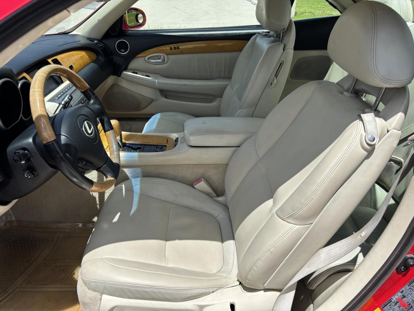 2002 RED /BEIGE Lexus SC 430 Convertible Hardtop Convertible (JTHFN48Y120) with an 4.3L V8 DOHC 32V engine, 5-Speed Automatic Overdrive transmission, located at 11170 Summerlin Square Dr., Fort Myers Beach, FL, 33931, (239) 999-7777, 26.493546, -81.941628 - 4 New Tires We have financing available and we accept trades! Fill out a credit application on our website or come by today! If you have any questions, give us a call at (239) 999 - 7777 or visit our website at firstautocredit.com. 11170 Summerlin Square Dr, Fort Myers Beach, FL 33931 Ca - Photo#17