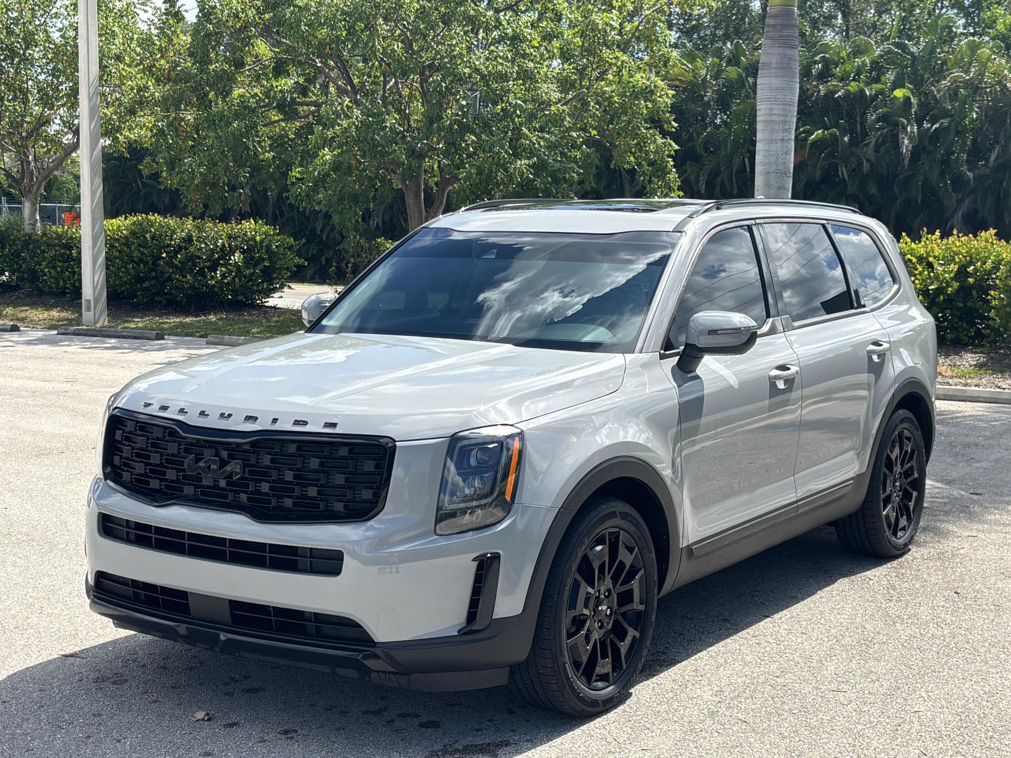 photo of 2022 Kia Telluride EX AWD