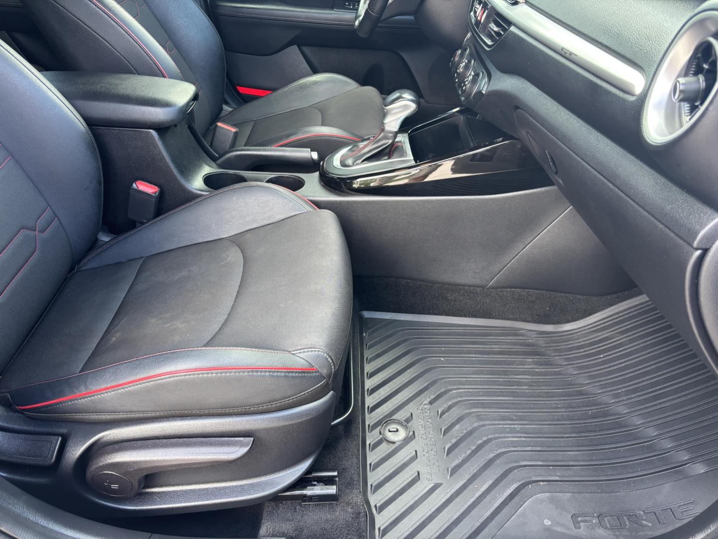 2021 GRAY Kia Forte GT 7A (3KPF44AC7ME) with an 1.6L L4 DOHC 16V engine, 7A transmission, located at 11170 Summerlin Square Dr., Fort Myers Beach, FL, 33931, (239) 999-7777, 26.493546, -81.941628 - We have financing available and we accept trades! Fill out a credit application on our website or come by today! If you have any questions, give us a call at (239) 999 - 7777 or visit our website at firstautocredit.com. 11170 Summerlin Square Dr, Fort Myers Beach, FL 33931 Carfax 1 Owner - Photo#12