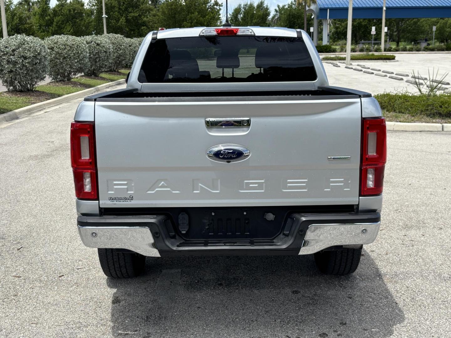 2019 SILVER /CHARCOAL Ford Ranger XLT SuperCrew 2WD (1FTER4EH0KL) with an 2.3L L4 DOHC 16V engine, 10A transmission, located at 11170 Summerlin Square Dr., Fort Myers Beach, FL, 33931, (239) 999-7777, 26.493546, -81.941628 - Carfax 1 Owner - Photo#5
