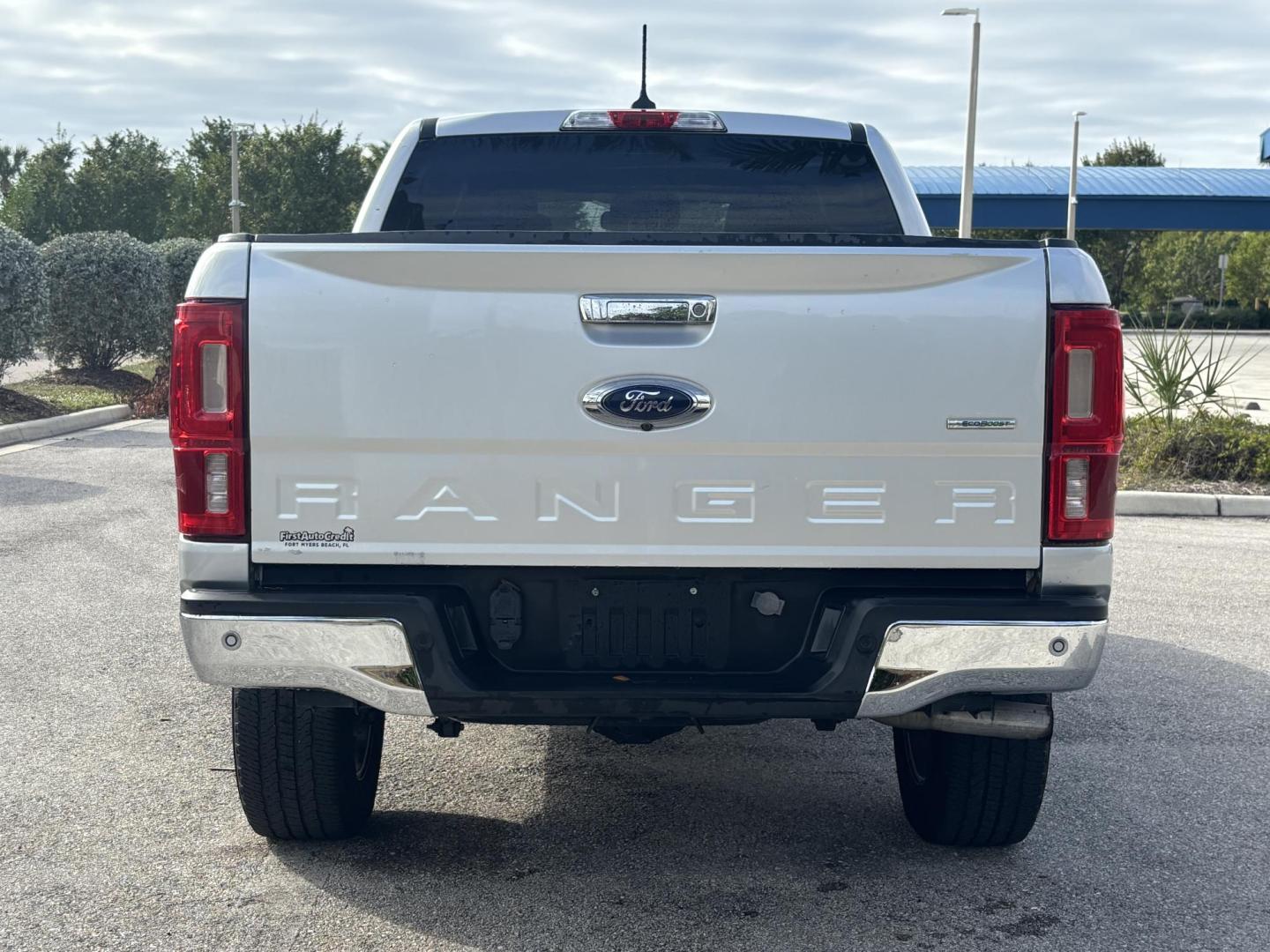 2019 SILVER /CHARCOAL Ford Ranger XLT SuperCrew 2WD (1FTER4EH0KL) with an 2.3L L4 DOHC 16V engine, 10A transmission, located at 11170 Summerlin Square Dr., Fort Myers Beach, FL, 33931, (239) 999-7777, 26.493546, -81.941628 - Carfax 1 Owner - Photo#6