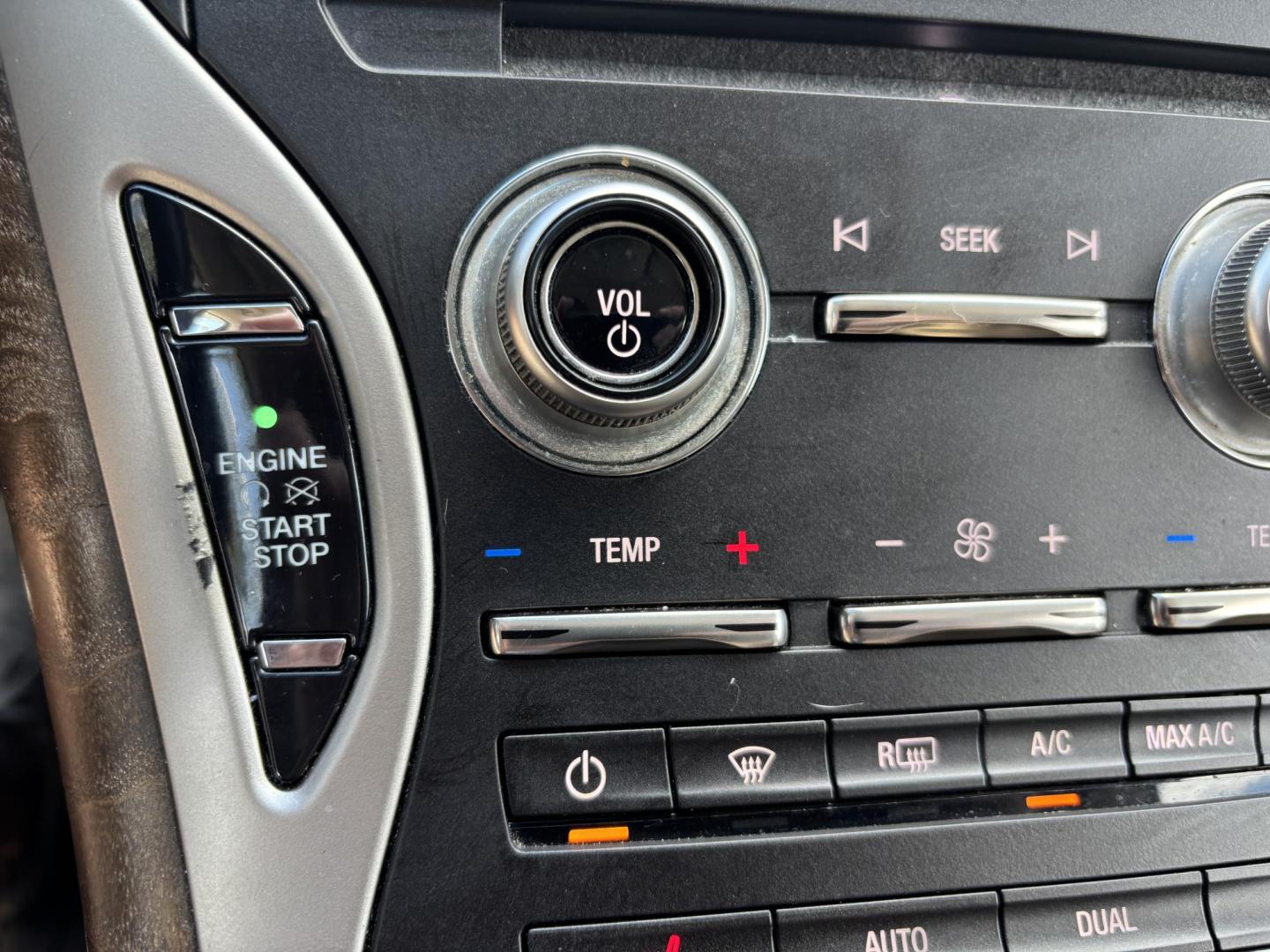 2016 WHITE /TAN Lincoln MKX Select (2LMTJ6KR8GB) with an 3.7L V6 DOHC 24V engine, 6A transmission, located at 11170 Summerlin Square Dr., Fort Myers Beach, FL, 33931, (239) 999-7777, 26.493546, -81.941628 - Carfax 2 Owner No Damage No Accidents! Back Up Camera Keyless Entry Bluetooth Navigation - Photo#34