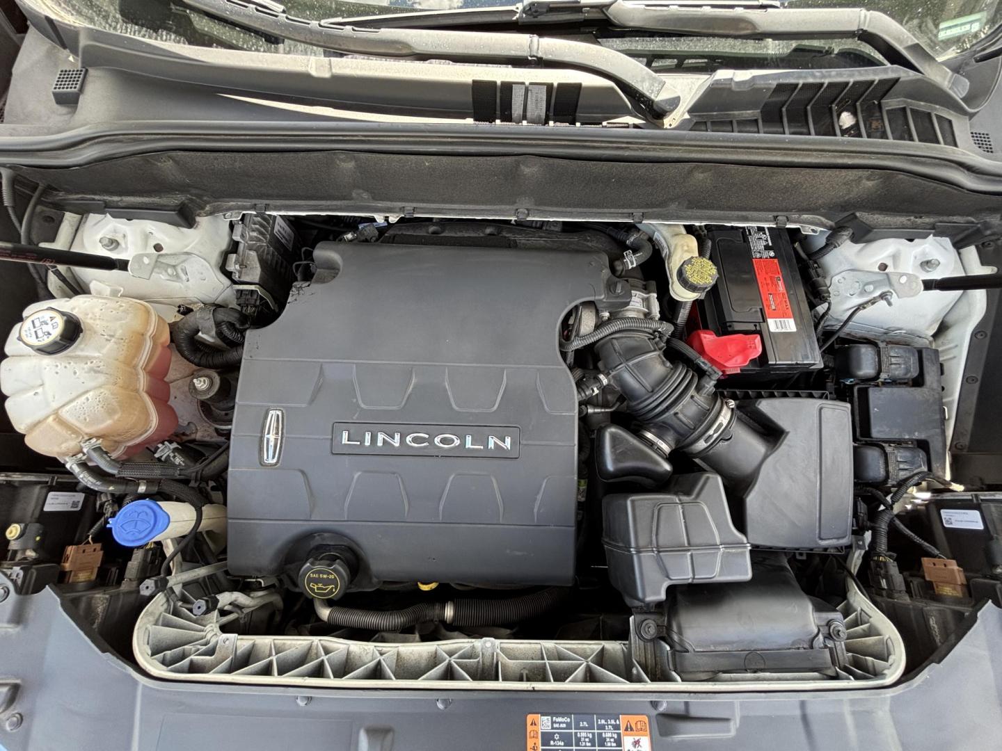 2016 WHITE /TAN Lincoln MKX Select (2LMTJ6KR8GB) with an 3.7L V6 DOHC 24V engine, 6A transmission, located at 11170 Summerlin Square Dr., Fort Myers Beach, FL, 33931, (239) 999-7777, 26.493546, -81.941628 - Carfax 2 Owner No Damage No Accidents! Back Up Camera Keyless Entry Bluetooth Navigation - Photo#45