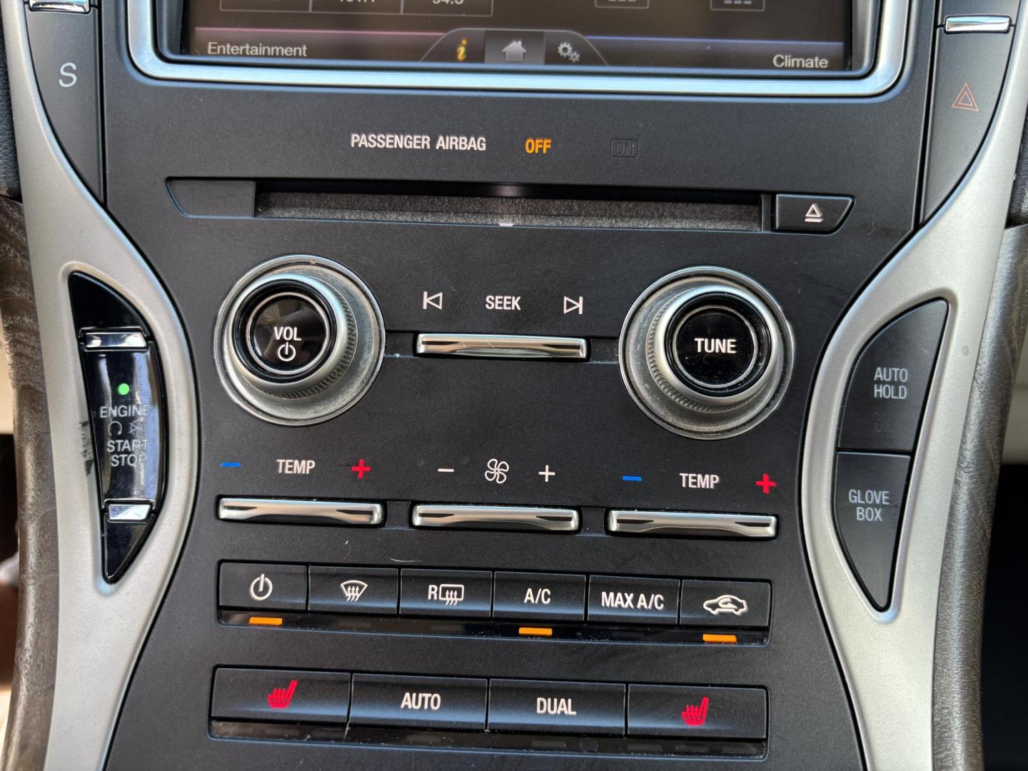 2016 WHITE /TAN Lincoln MKX Select (2LMTJ6KR8GB) with an 3.7L V6 DOHC 24V engine, 6A transmission, located at 11170 Summerlin Square Dr., Fort Myers Beach, FL, 33931, (239) 999-7777, 26.493546, -81.941628 - Carfax 2 Owner No Damage No Accidents! Back Up Camera Keyless Entry Bluetooth Navigation - Photo#33