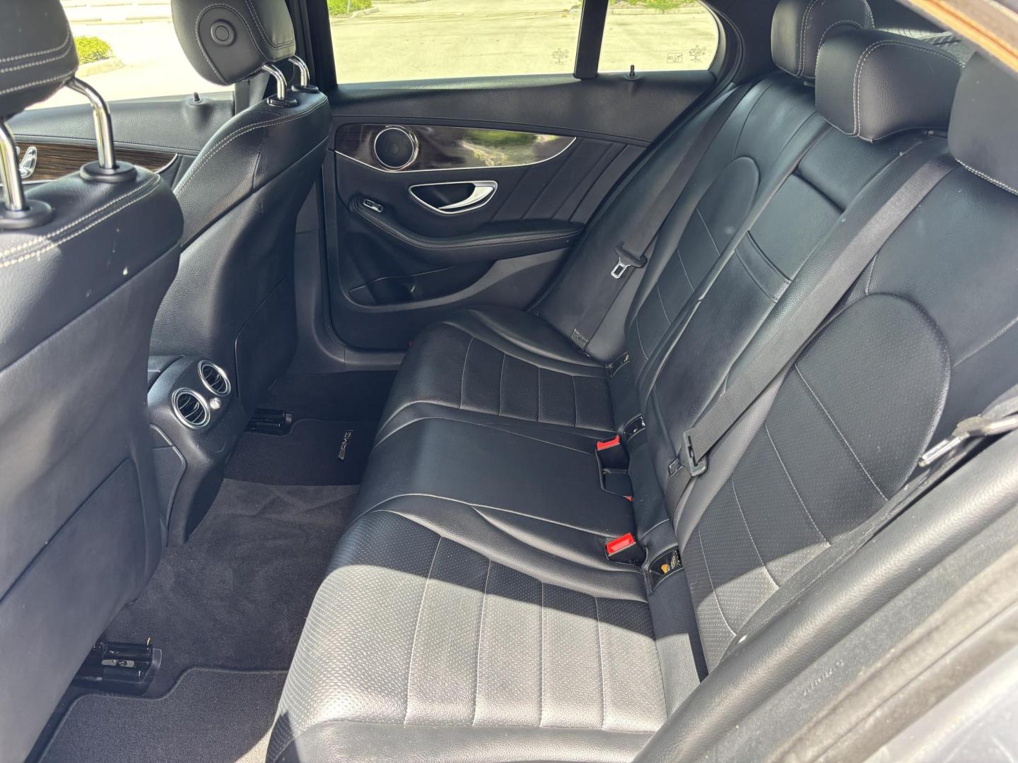 2016 SILVER Mercedes-Benz C-Class C300 Sedan (55SWF4JBXGU) with an 2.0L L4 DOHC 16V engine, 7A transmission, located at 11170 Summerlin Square Dr., Fort Myers Beach, FL, 33931, (239) 999-7777, 26.493546, -81.941628 - Photo#17