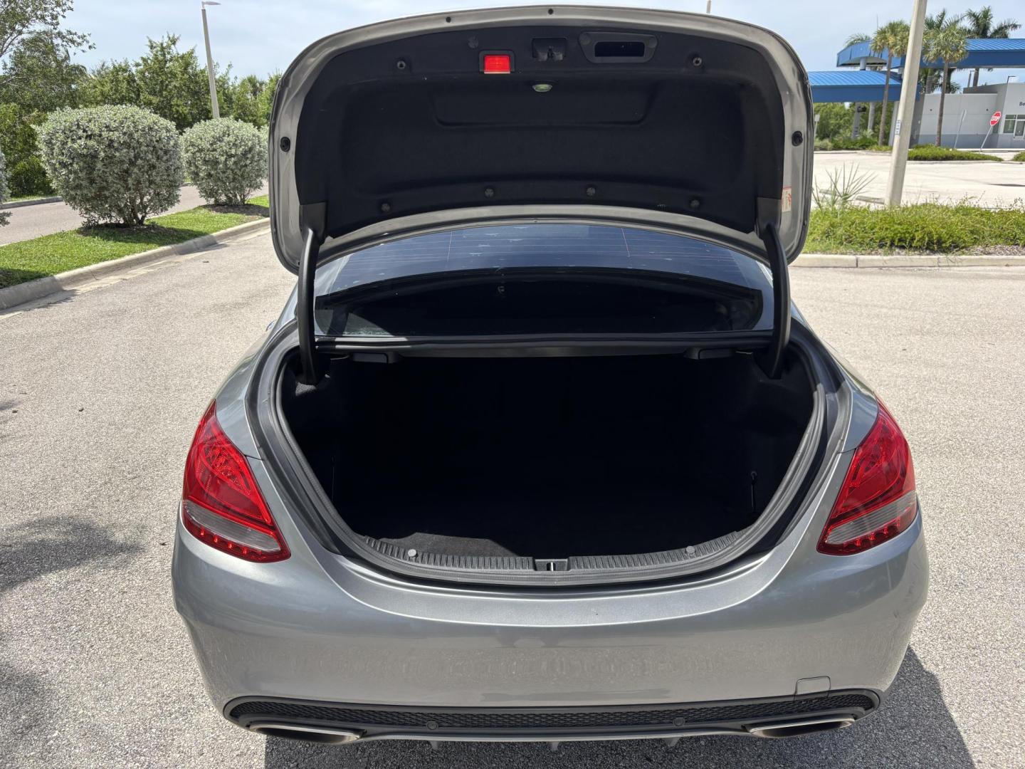 2016 SILVER Mercedes-Benz C-Class C300 Sedan (55SWF4JBXGU) with an 2.0L L4 DOHC 16V engine, 7A transmission, located at 11170 Summerlin Square Dr., Fort Myers Beach, FL, 33931, (239) 999-7777, 26.493546, -81.941628 - Photo#19