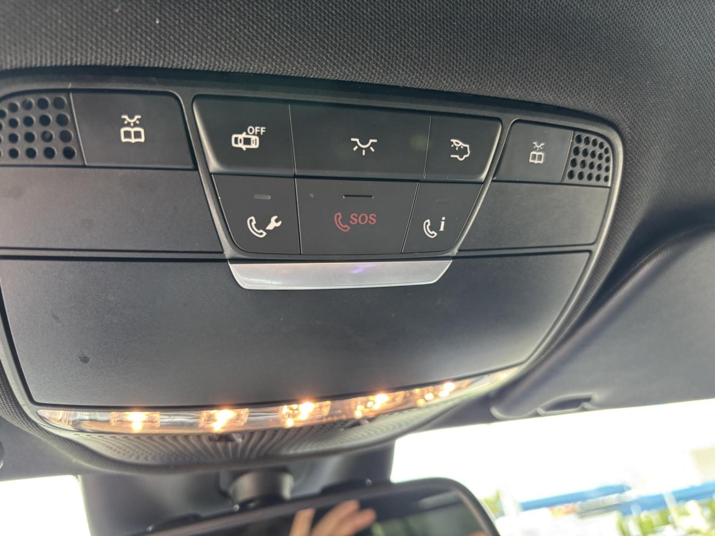 2016 SILVER Mercedes-Benz C-Class C300 Sedan (55SWF4JBXGU) with an 2.0L L4 DOHC 16V engine, 7A transmission, located at 11170 Summerlin Square Dr., Fort Myers Beach, FL, 33931, (239) 999-7777, 26.493546, -81.941628 - Photo#23
