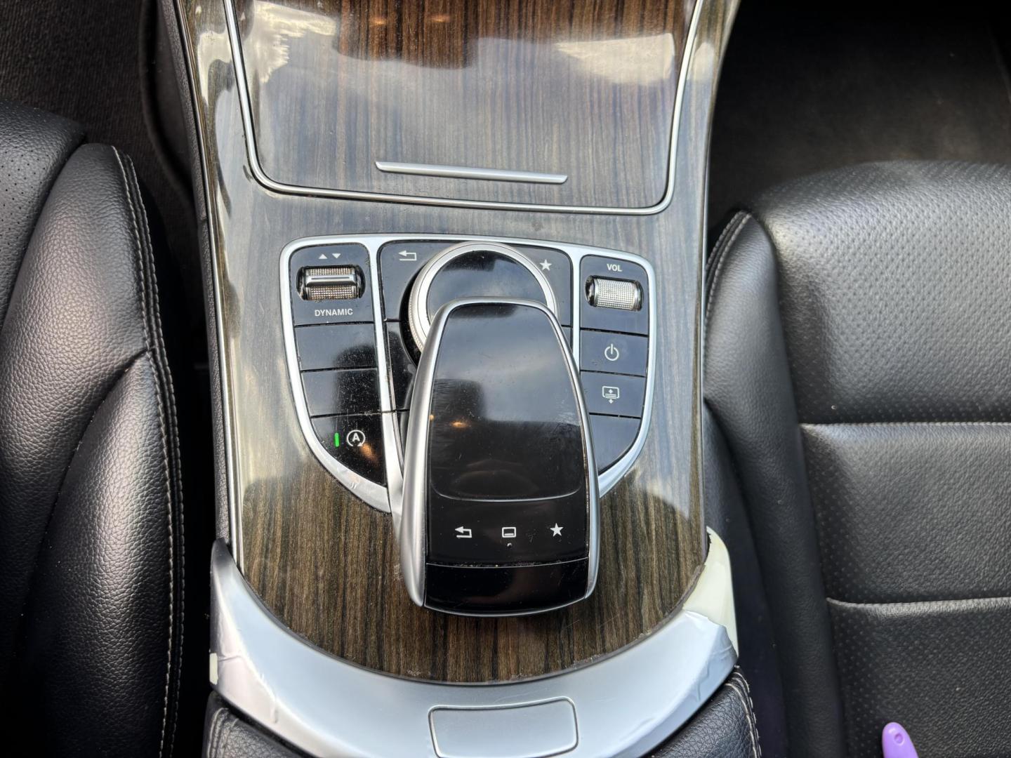 2016 SILVER Mercedes-Benz C-Class C300 Sedan (55SWF4JBXGU) with an 2.0L L4 DOHC 16V engine, 7A transmission, located at 11170 Summerlin Square Dr., Fort Myers Beach, FL, 33931, (239) 999-7777, 26.493546, -81.941628 - Photo#32