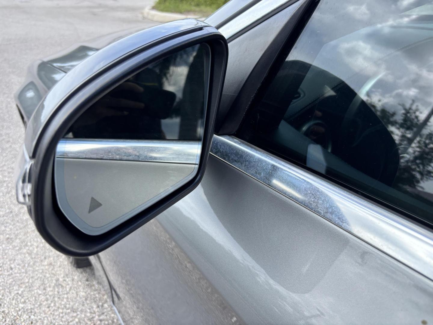 2016 SILVER Mercedes-Benz C-Class C300 Sedan (55SWF4JBXGU) with an 2.0L L4 DOHC 16V engine, 7A transmission, located at 11170 Summerlin Square Dr., Fort Myers Beach, FL, 33931, (239) 999-7777, 26.493546, -81.941628 - Photo#35
