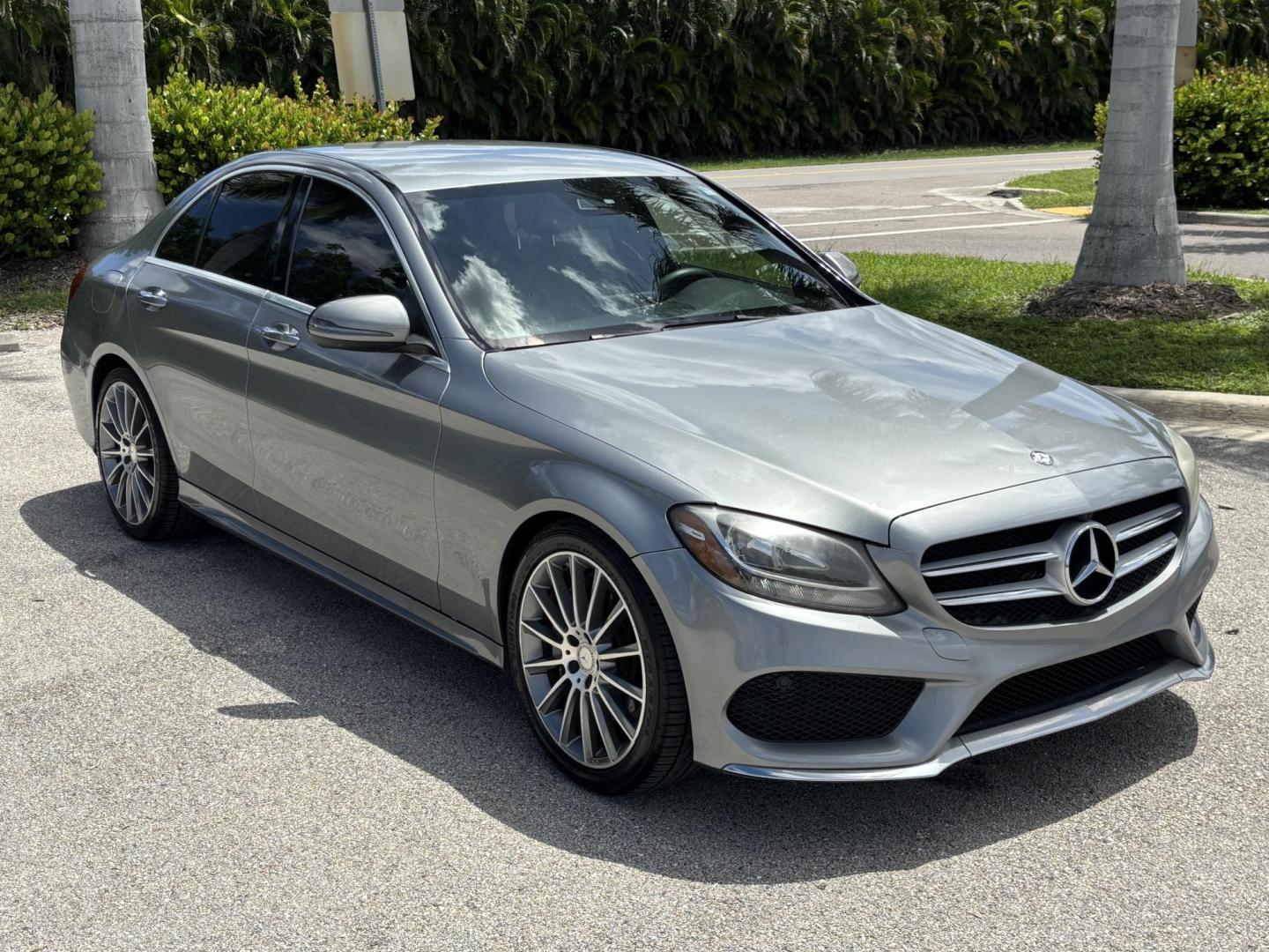 2016 SILVER Mercedes-Benz C-Class C300 Sedan (55SWF4JBXGU) with an 2.0L L4 DOHC 16V engine, 7A transmission, located at 11170 Summerlin Square Dr., Fort Myers Beach, FL, 33931, (239) 999-7777, 26.493546, -81.941628 - Photo#2