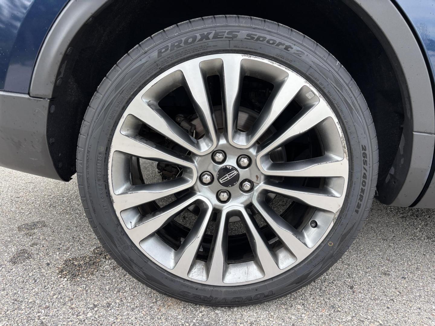 2017 BLUE Lincoln MKX Reserve AWD (2LMPJ8LP2HB) with an 2.7L V6 DOHC 24V engine, 6A transmission, located at 11170 Summerlin Square Dr., Fort Myers Beach, FL, 33931, (239) 999-7777, 26.493546, -81.941628 - Carfax 2 Owner Sale Price $12,900 Carfax Value $14,810 - Photo#47