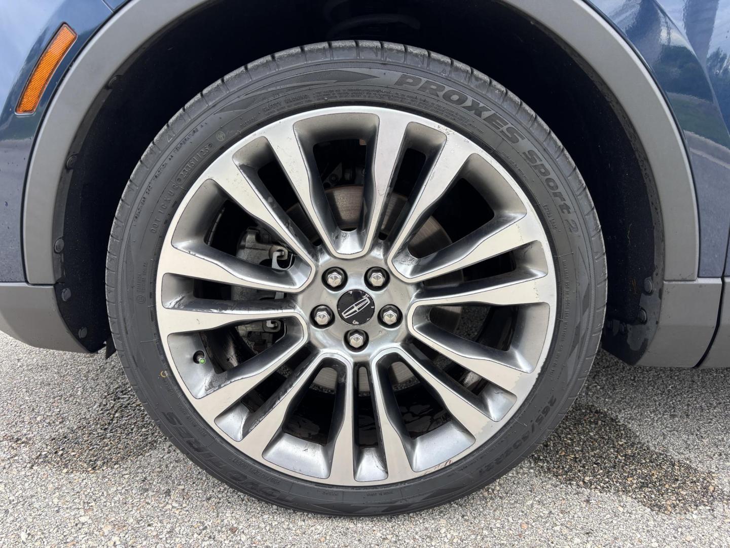 2017 BLUE Lincoln MKX Reserve AWD (2LMPJ8LP2HB) with an 2.7L V6 DOHC 24V engine, 6A transmission, located at 11170 Summerlin Square Dr., Fort Myers Beach, FL, 33931, (239) 999-7777, 26.493546, -81.941628 - Carfax 2 Owner Sale Price $12,900 Carfax Value $14,810 - Photo#49