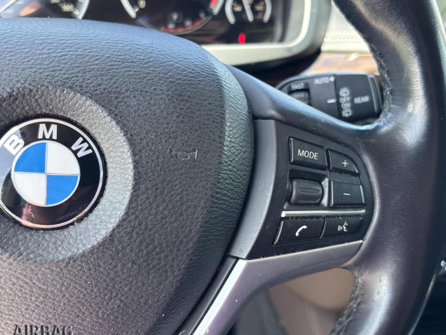 2015 BMW X5 xDrive35i (5UXKR0C56F0) with an 3.0L L6 DOHC 24V engine, 8-Speed Automatic transmission, located at 11170 Summerlin Square Dr., Fort Myers Beach, FL, 33931, (239) 999-7777, 26.493546, -81.941628 - 3rd Row - Photo#27