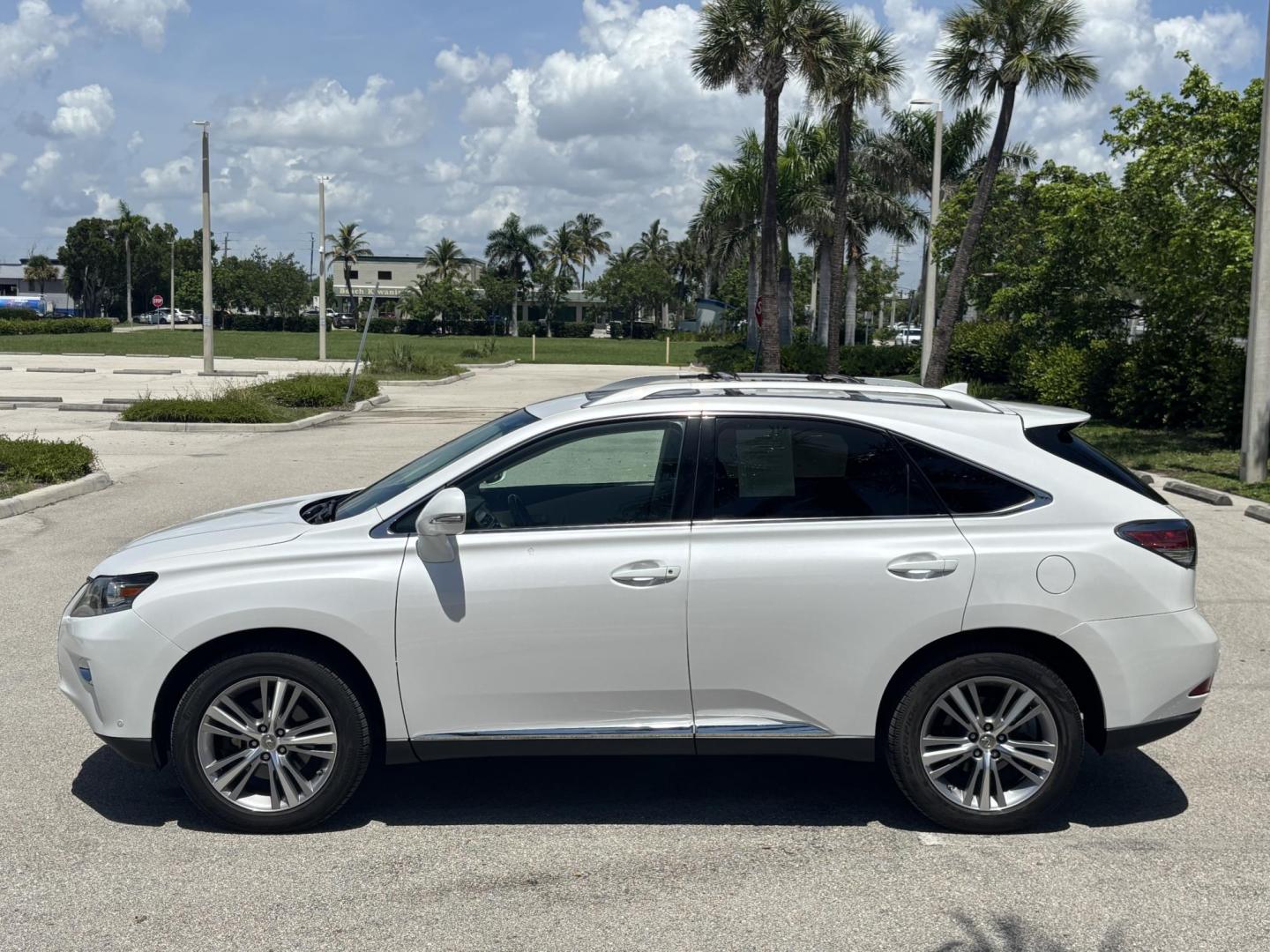 2015 WHITE /TAN Lexus RX 350 AWD (2T2BK1BA5FC) with an 3.5L V6 DOHC 24V engine, 6-Speed Automatic transmission, located at 11170 Summerlin Square Dr., Fort Myers Beach, FL, 33931, (239) 999-7777, 26.493546, -81.941628 - Carfax 1 Owner - Photo#7