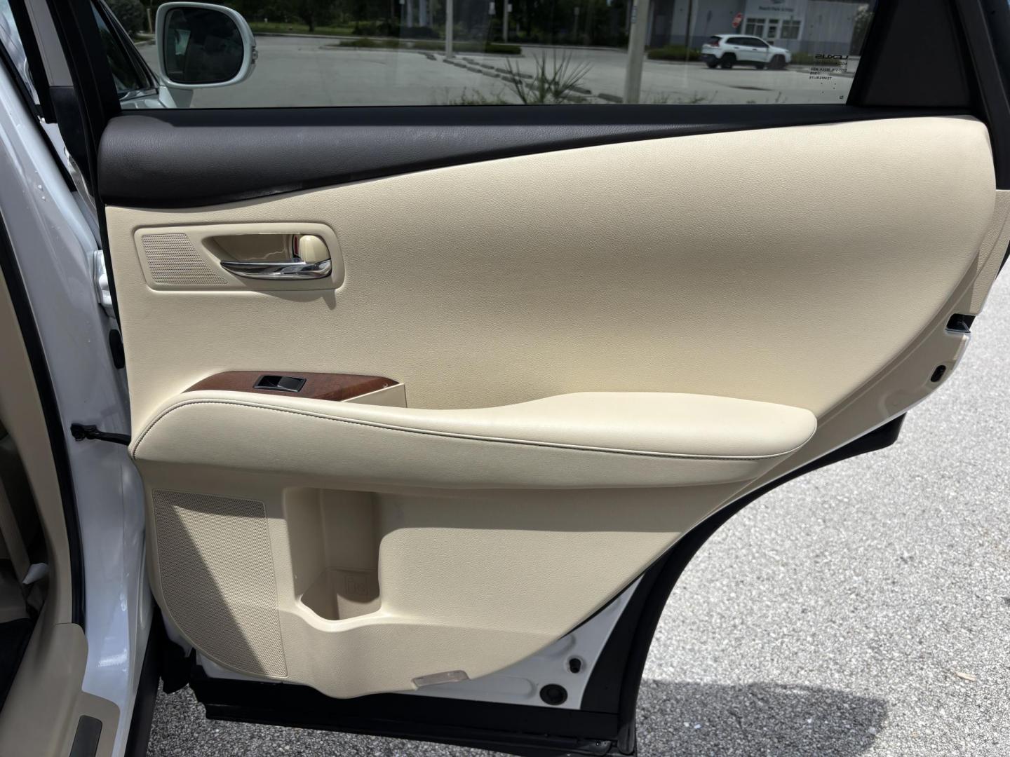 2015 WHITE /TAN Lexus RX 350 AWD (2T2BK1BA5FC) with an 3.5L V6 DOHC 24V engine, 6-Speed Automatic transmission, located at 11170 Summerlin Square Dr., Fort Myers Beach, FL, 33931, (239) 999-7777, 26.493546, -81.941628 - Carfax 1 Owner - Photo#34