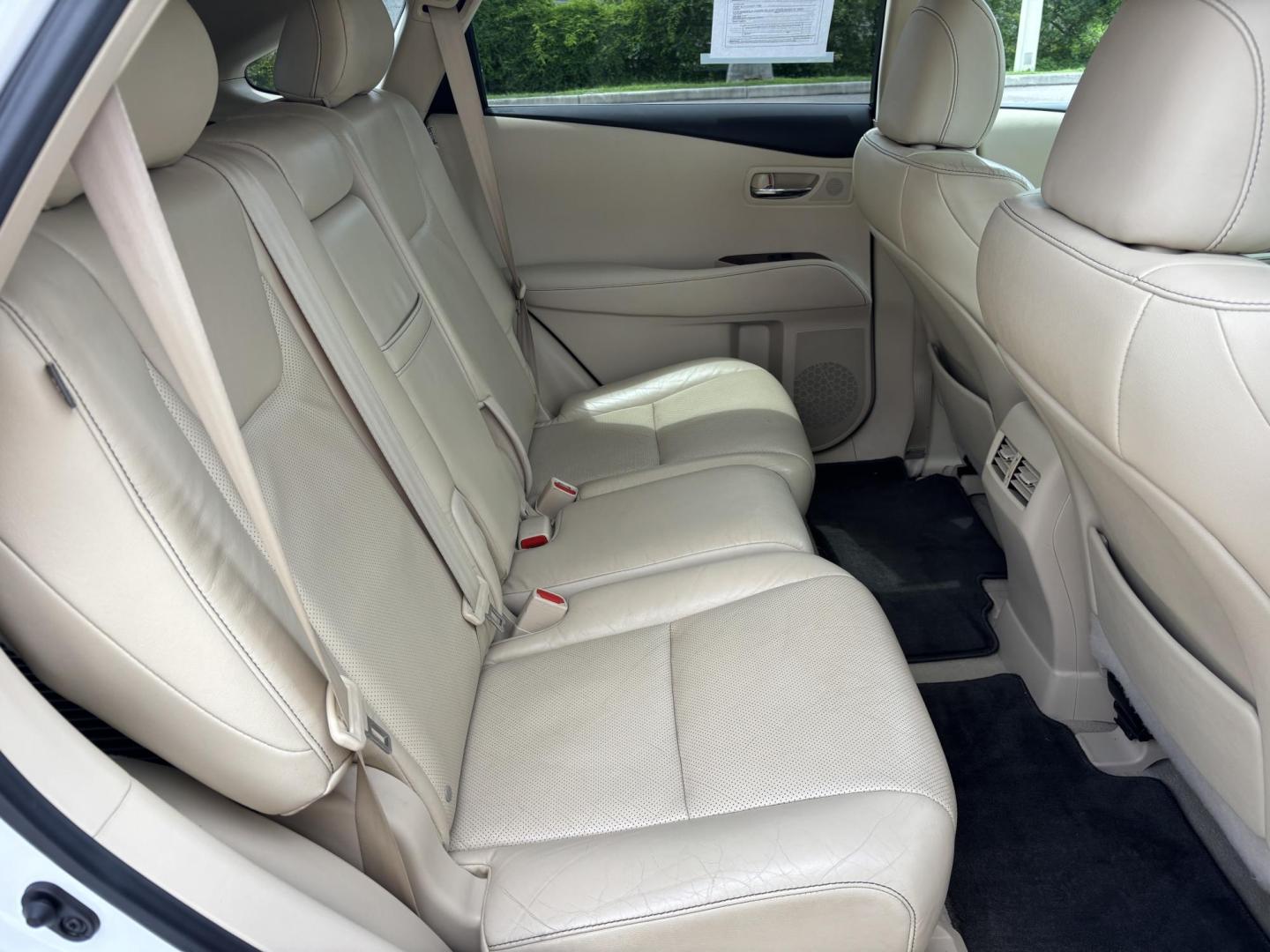 2015 WHITE /TAN Lexus RX 350 AWD (2T2BK1BA5FC) with an 3.5L V6 DOHC 24V engine, 6-Speed Automatic transmission, located at 11170 Summerlin Square Dr., Fort Myers Beach, FL, 33931, (239) 999-7777, 26.493546, -81.941628 - Carfax 1 Owner - Photo#16