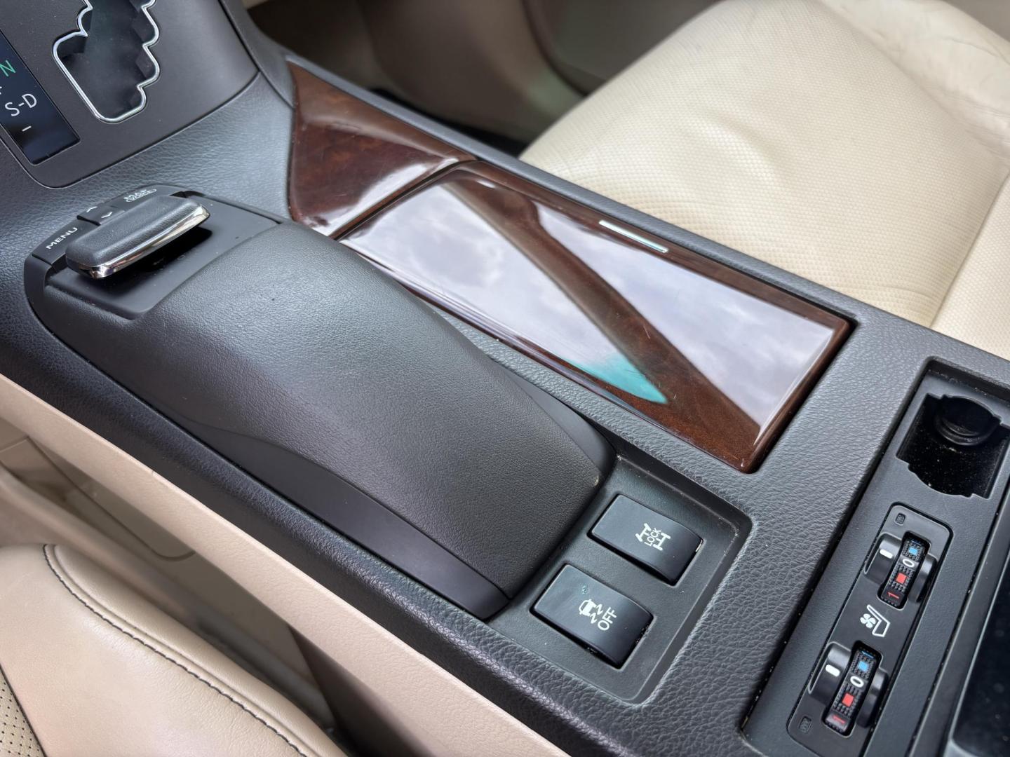2015 WHITE /TAN Lexus RX 350 AWD (2T2BK1BA5FC) with an 3.5L V6 DOHC 24V engine, 6-Speed Automatic transmission, located at 11170 Summerlin Square Dr., Fort Myers Beach, FL, 33931, (239) 999-7777, 26.493546, -81.941628 - Carfax 1 Owner - Photo#28