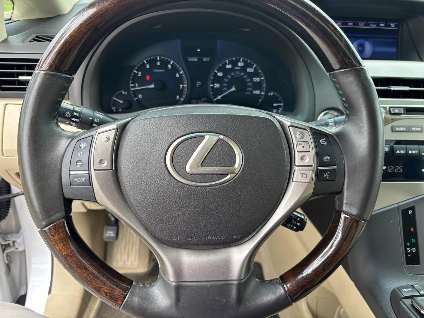 2015 WHITE /TAN Lexus RX 350 AWD (2T2BK1BA5FC) with an 3.5L V6 DOHC 24V engine, 6-Speed Automatic transmission, located at 11170 Summerlin Square Dr., Fort Myers Beach, FL, 33931, (239) 999-7777, 26.493546, -81.941628 - Carfax 1 Owner - Photo#22