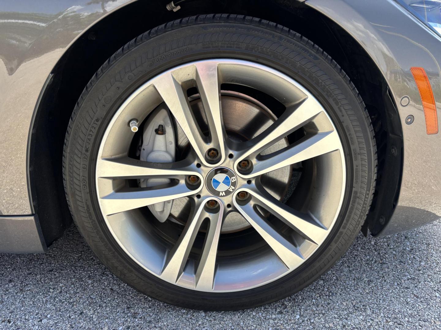 2018 GRAY /WHITE BMW 4-Series 440i convertible (WBA4Z5C51JE) with an 3.0L V6 DOHC 24V engine, 8A transmission, located at 11170 Summerlin Square Dr., Fort Myers Beach, FL, 33931, (239) 999-7777, 26.493546, -81.941628 - Photo#34