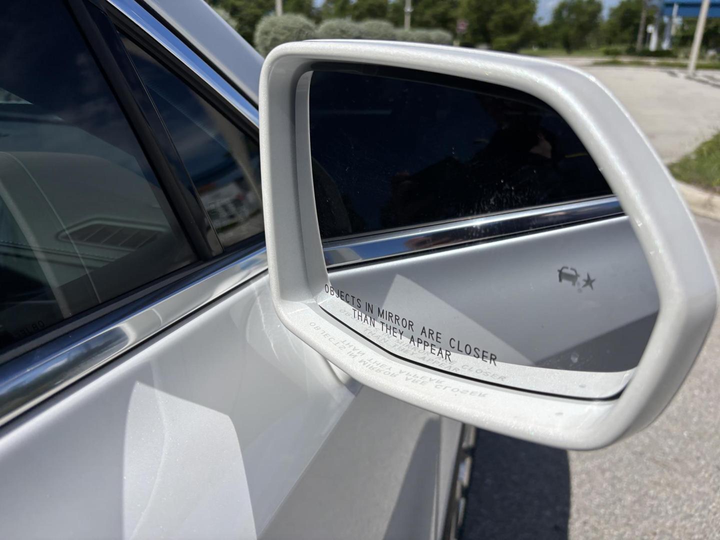2020 WHITE /TAN Cadillac XT4 Premium Luxury (1GYFZCR44LF) with an 2.0L L4 DOHC 16V engine, 9A transmission, located at 11170 Summerlin Square Dr., Fort Myers Beach, FL, 33931, (239) 999-7777, 26.493546, -81.941628 - Photo#36