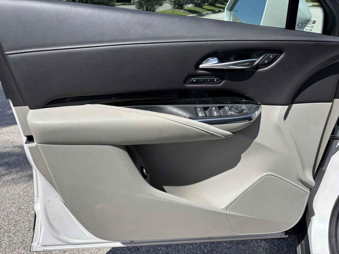 2020 WHITE /TAN Cadillac XT4 Premium Luxury (1GYFZCR44LF) with an 2.0L L4 DOHC 16V engine, 9A transmission, located at 11170 Summerlin Square Dr., Fort Myers Beach, FL, 33931, (239) 999-7777, 26.493546, -81.941628 - Photo#28