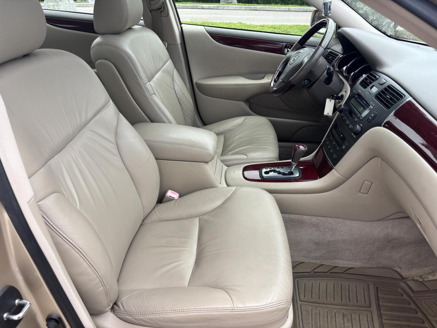 2004 GOLD /TAN Lexus ES 330 Sedan (JTHBA30G440) with an 3.3L V6 DOHC 24V engine, 5-Speed Automatic Overdrive transmission, located at 11170 Summerlin Square Dr., Fort Myers Beach, FL, 33931, (239) 999-7777, 26.493546, -81.941628 - Branded Title We have financing available and we accept trades! Fill out a credit application on our website or come by today! If you have any questions, give us a call at (239) 999 - 7777 or visit our website at firstautocredit.com. 11170 Summerlin Square Dr, Fort Myers Beach, FL 33931 - Photo#16