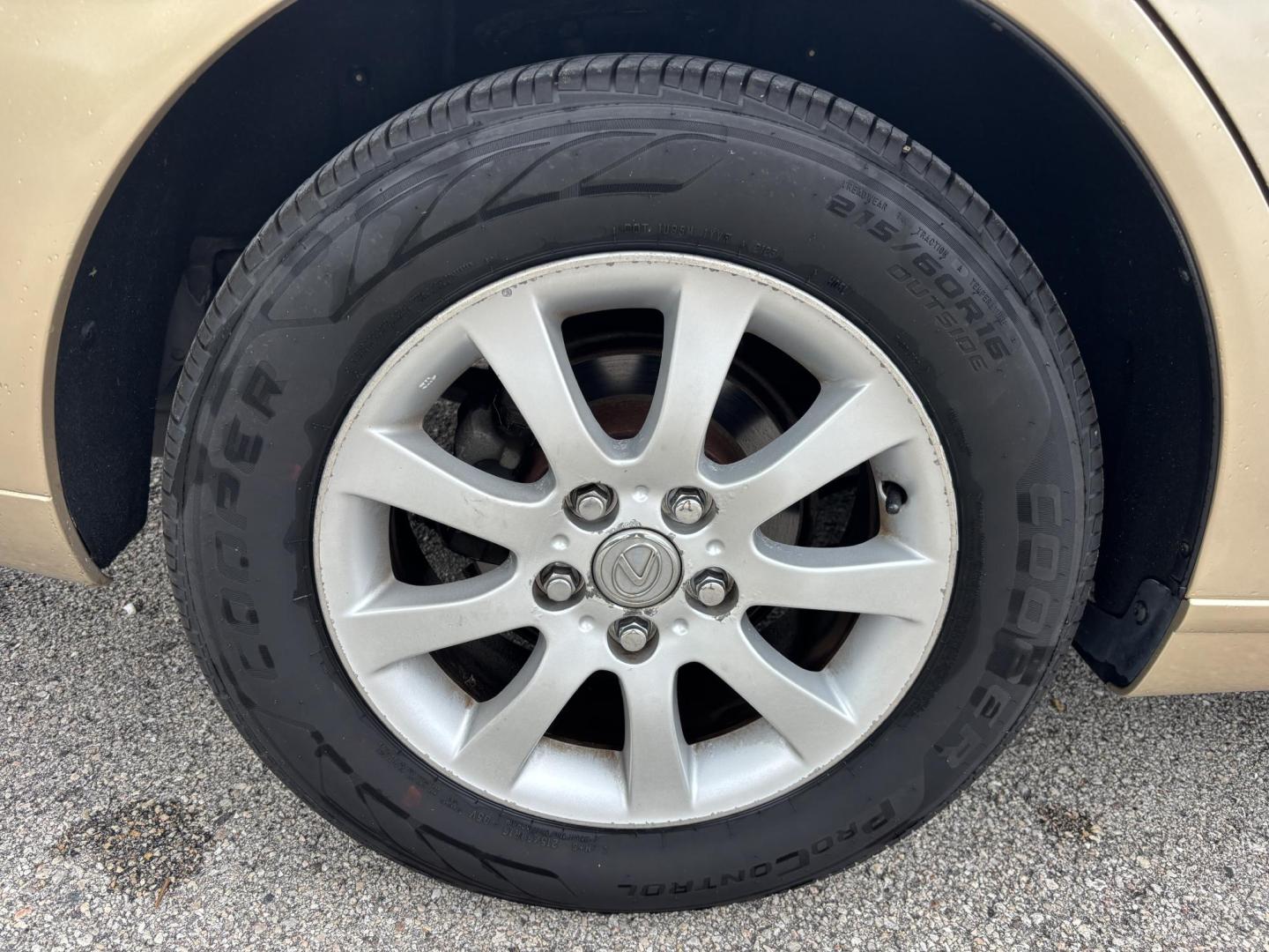 2004 GOLD /TAN Lexus ES 330 Sedan (JTHBA30G440) with an 3.3L V6 DOHC 24V engine, 5-Speed Automatic Overdrive transmission, located at 11170 Summerlin Square Dr., Fort Myers Beach, FL, 33931, (239) 999-7777, 26.493546, -81.941628 - Branded Title We have financing available and we accept trades! Fill out a credit application on our website or come by today! If you have any questions, give us a call at (239) 999 - 7777 or visit our website at firstautocredit.com. 11170 Summerlin Square Dr, Fort Myers Beach, FL 33931 - Photo#34